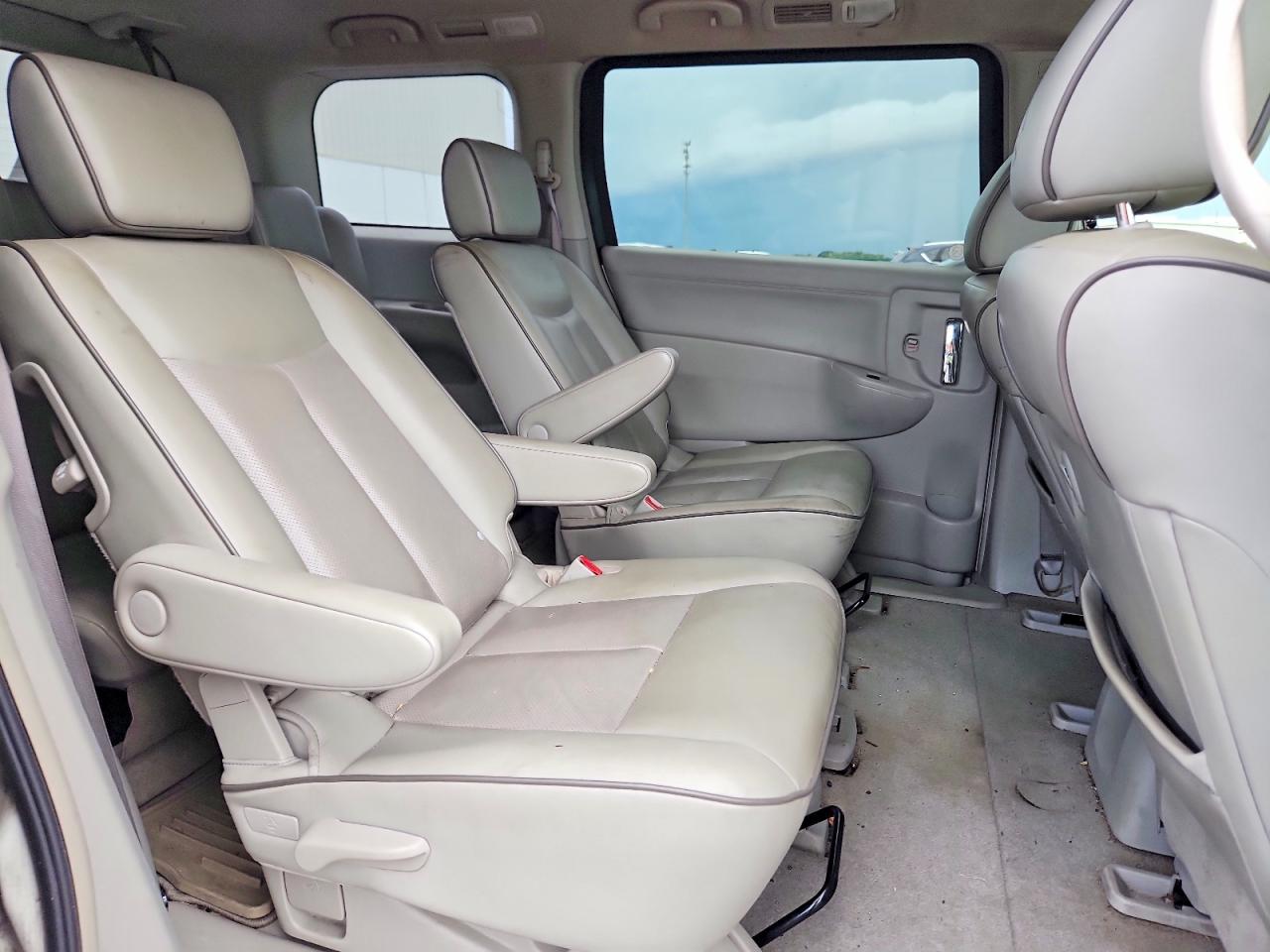 2015 Nissan Quest 3.5 Sv White vin: JN8AE2KP0F9126685