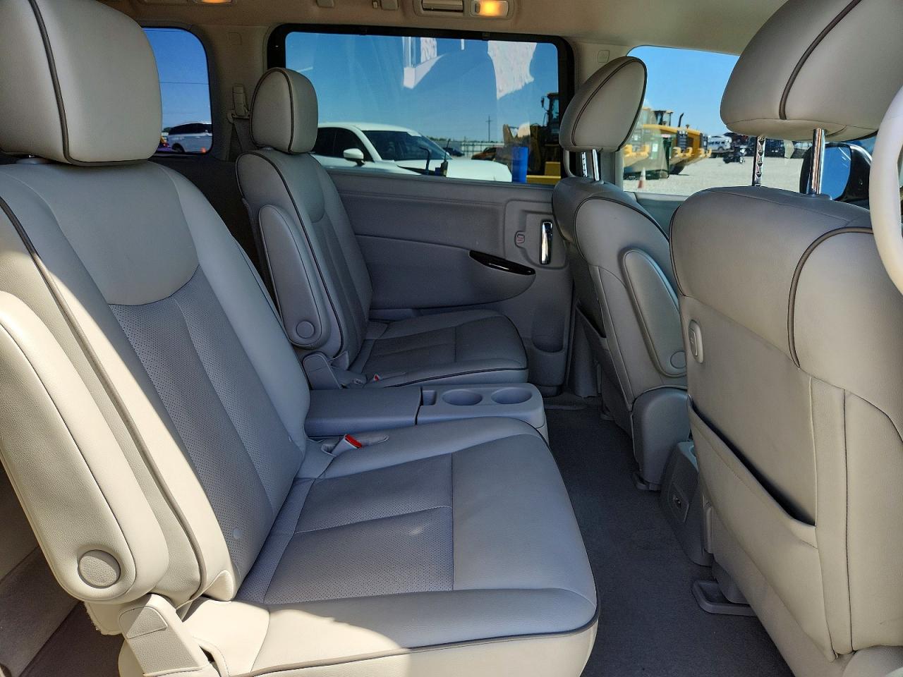 2015 Nissan Quest 3.5 Platinum White vin: JN8AE2KP0F9128226
