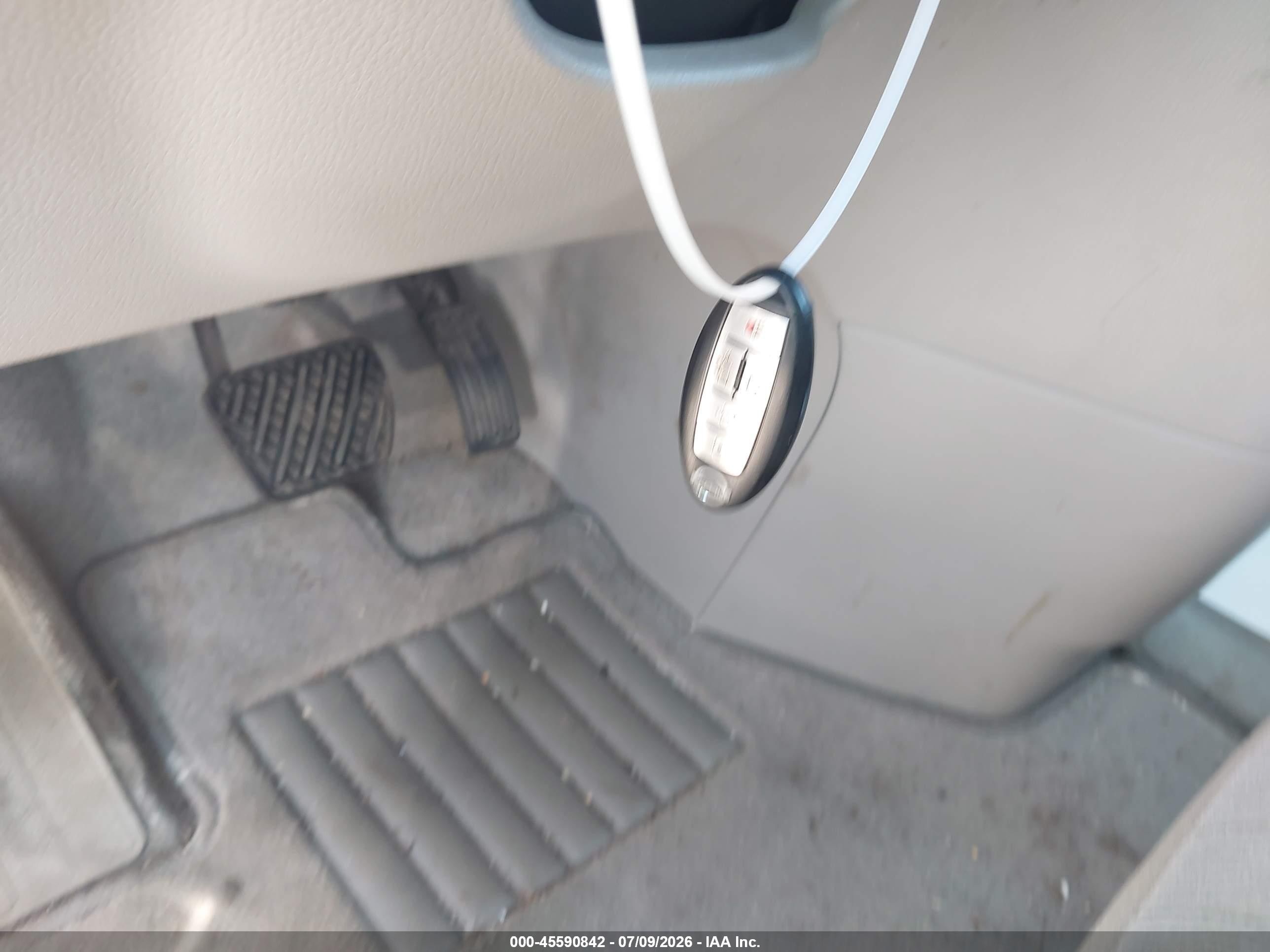 2014 Nissan Quest Sv Silver vin: JN8AE2KP1E9103060