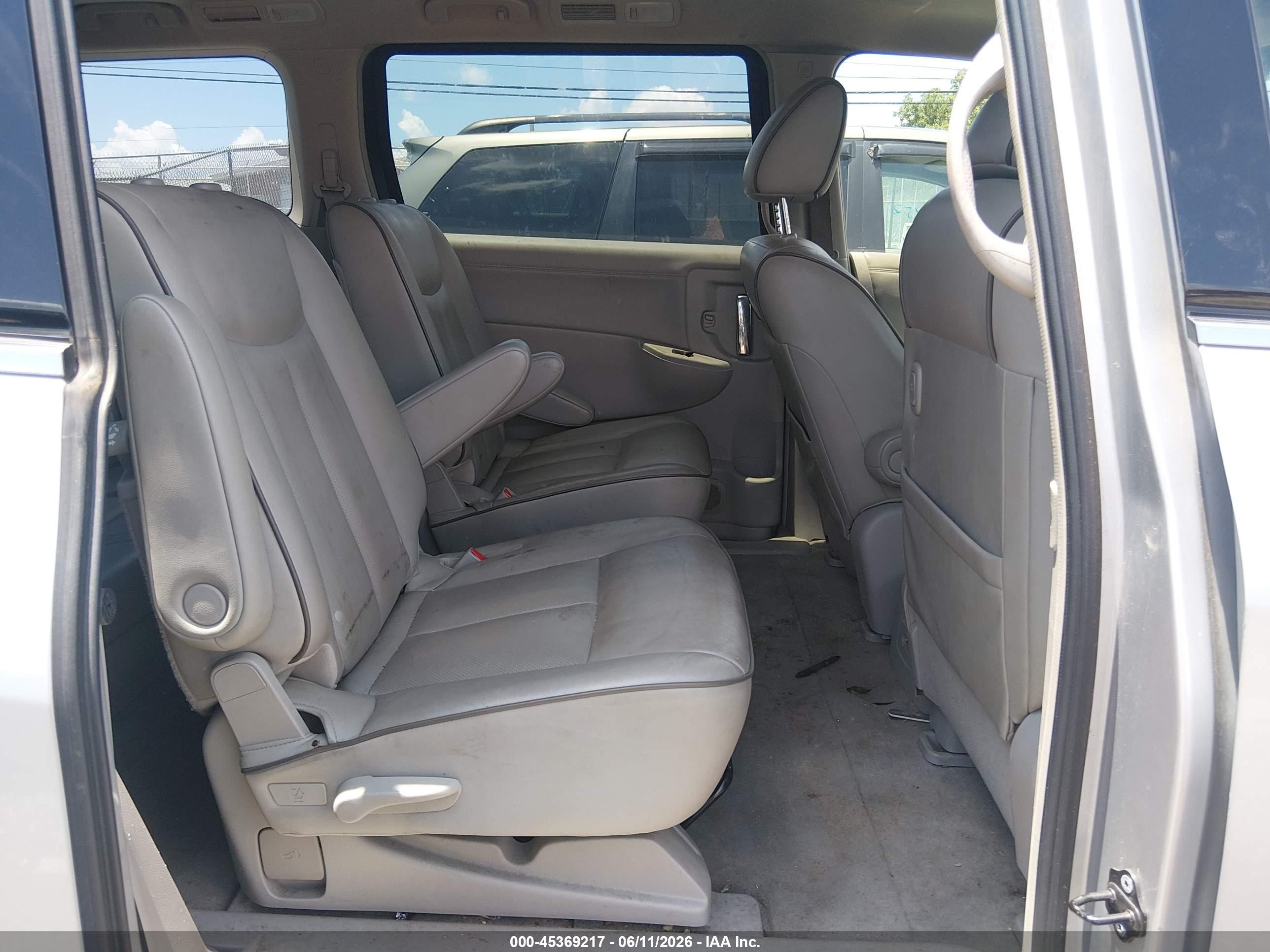2014 Nissan Quest Sl Silver vin: JN8AE2KP1E9105746
