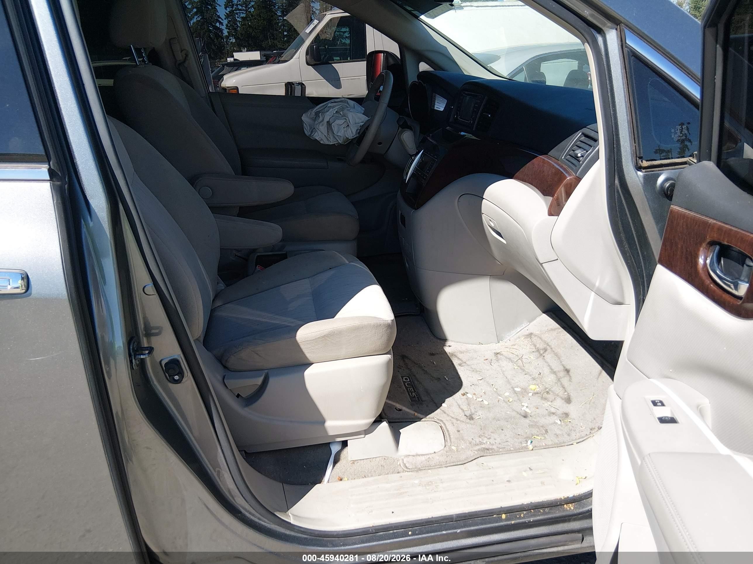 2015 Nissan Quest Sv Серый vin: JN8AE2KP1F9131037