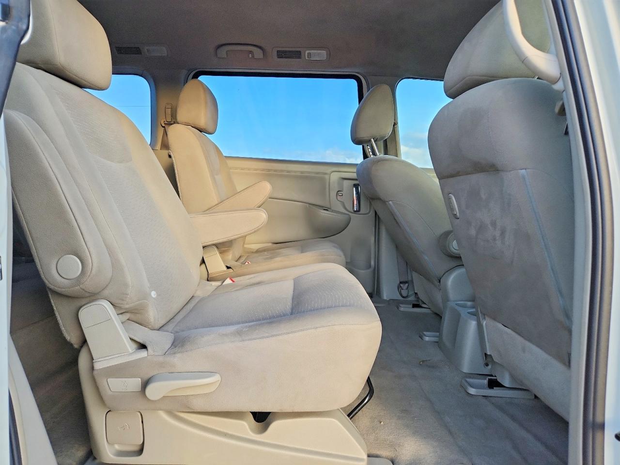 2013 Nissan Quest 3.5 S Белый vin: JN8AE2KP2D9071458