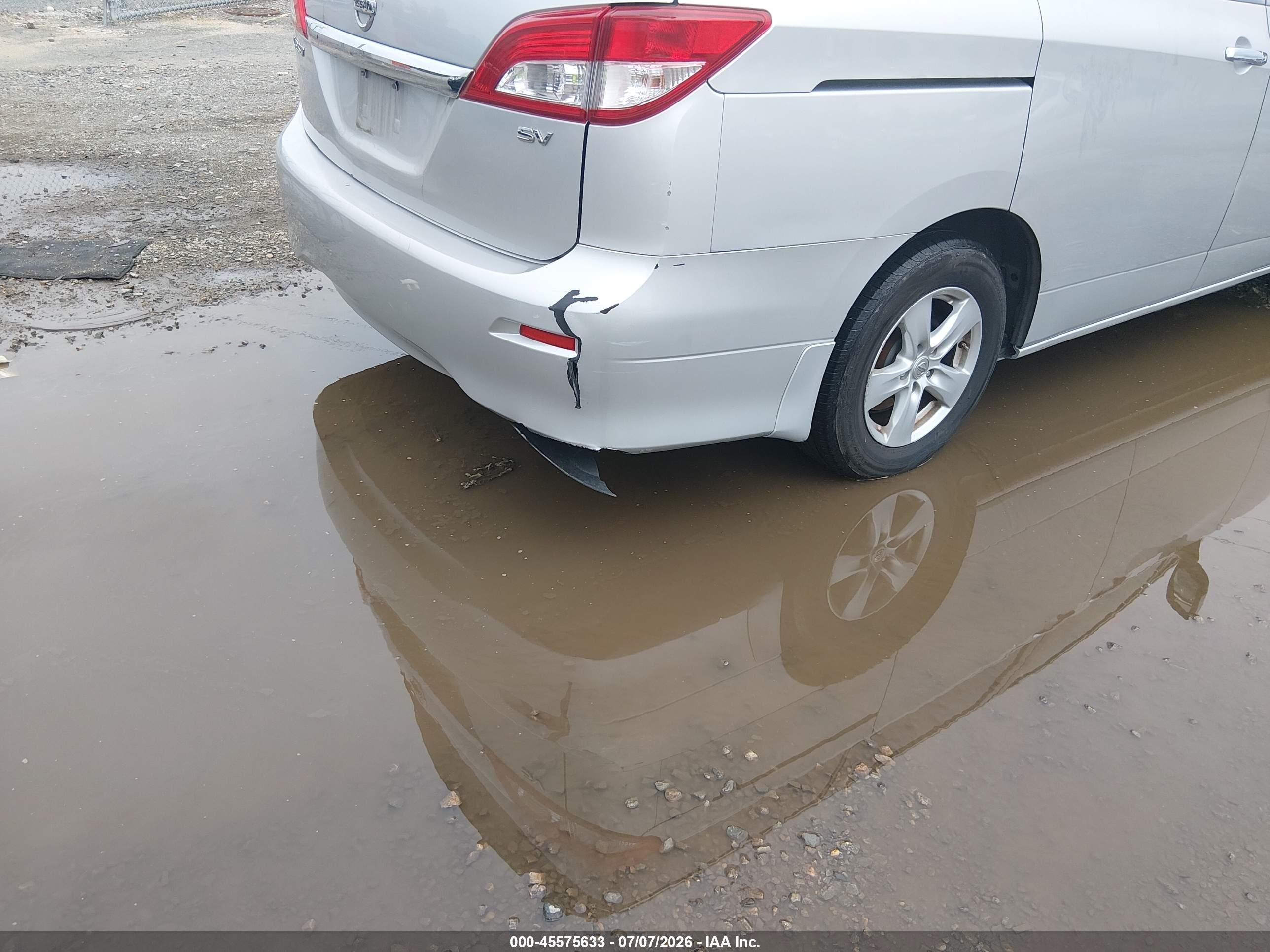 2015 Nissan Quest Sv Silver vin: JN8AE2KP2F9131063