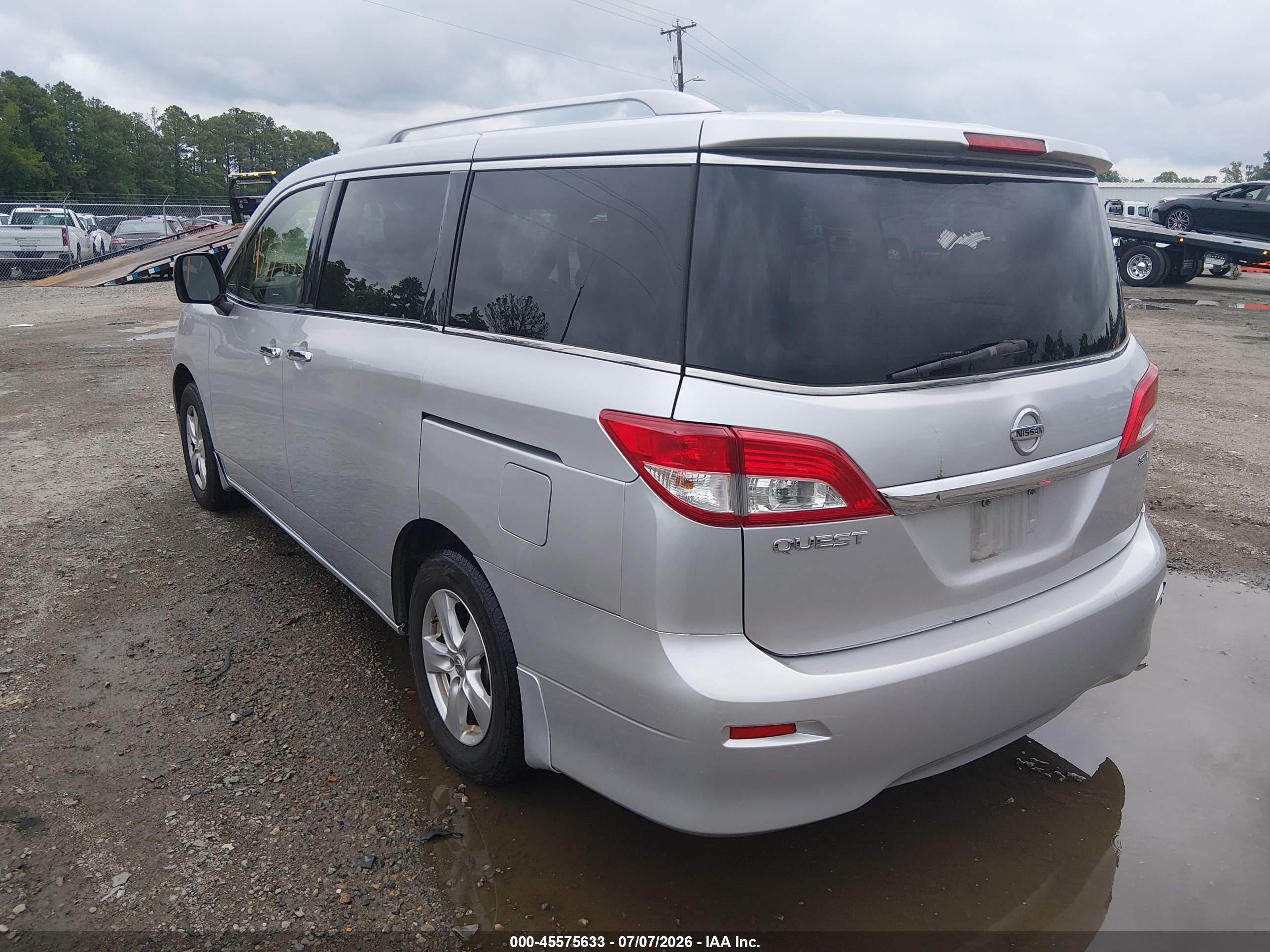 2015 Nissan Quest Sv Silver vin: JN8AE2KP2F9131063