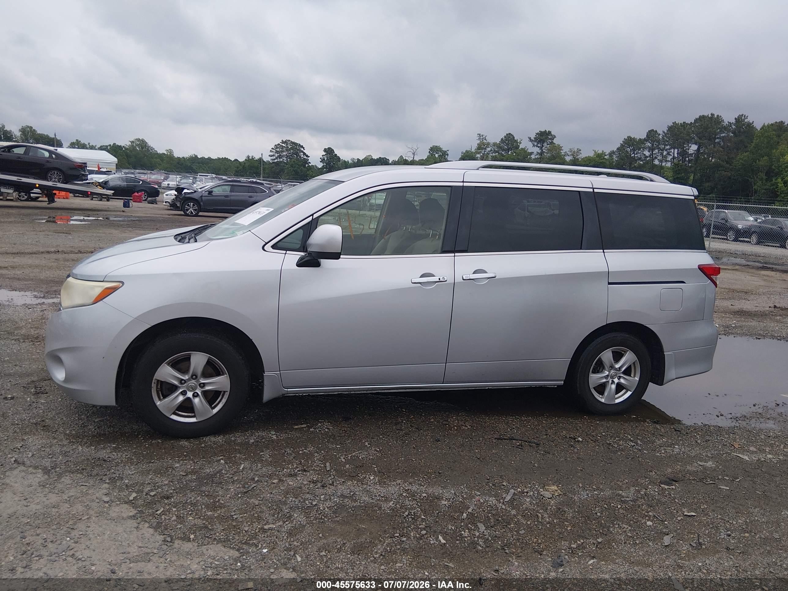 2015 Nissan Quest Sv Silver vin: JN8AE2KP2F9131063