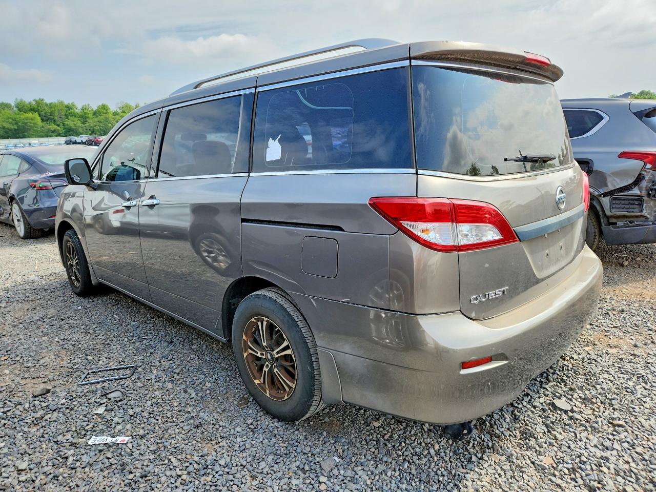 2015 Nissan Quest 3.5 S Серый vin: JN8AE2KP2F9133282