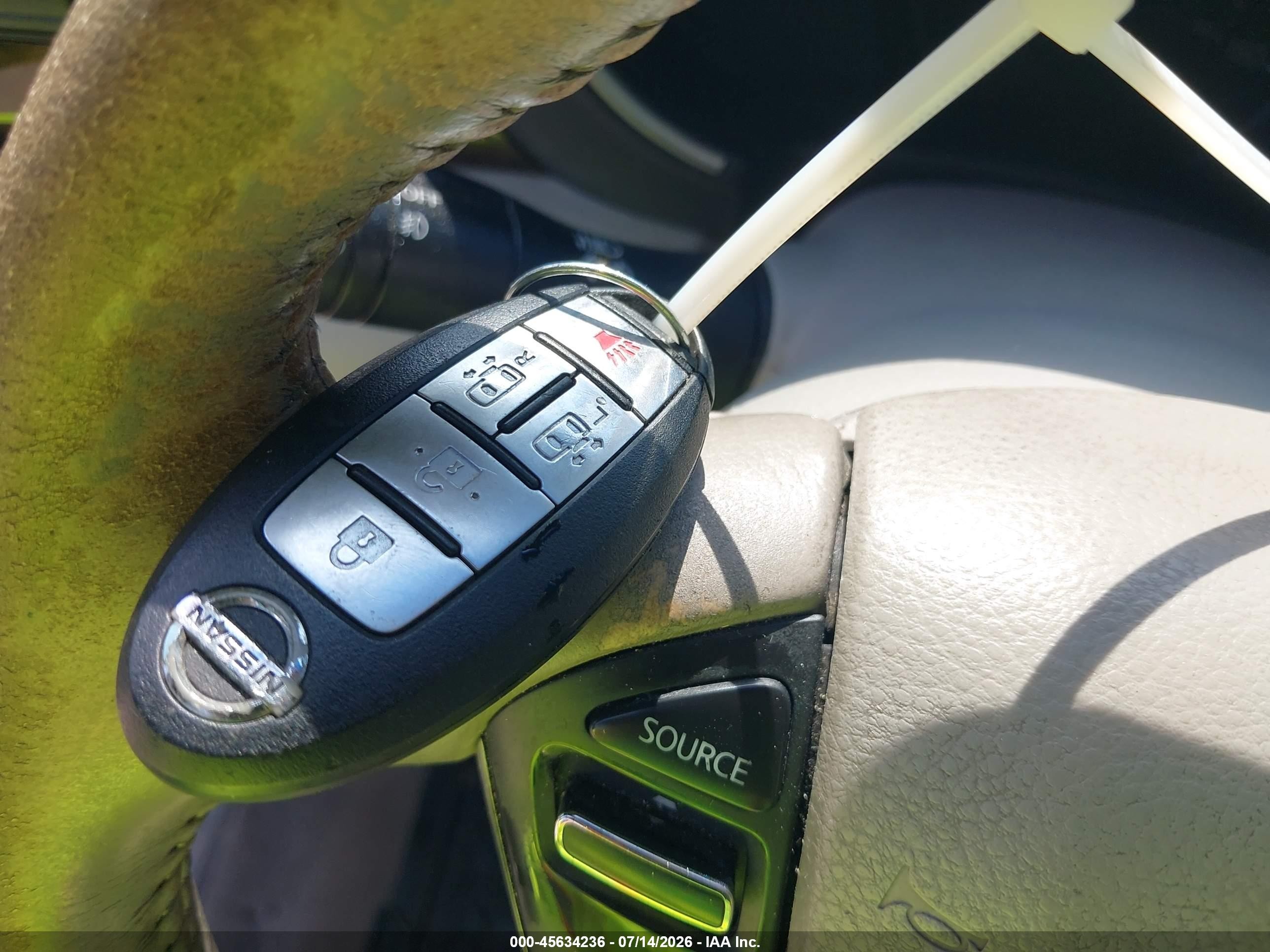 2013 Nissan Quest Sv Silver vin: JN8AE2KP3D9062185