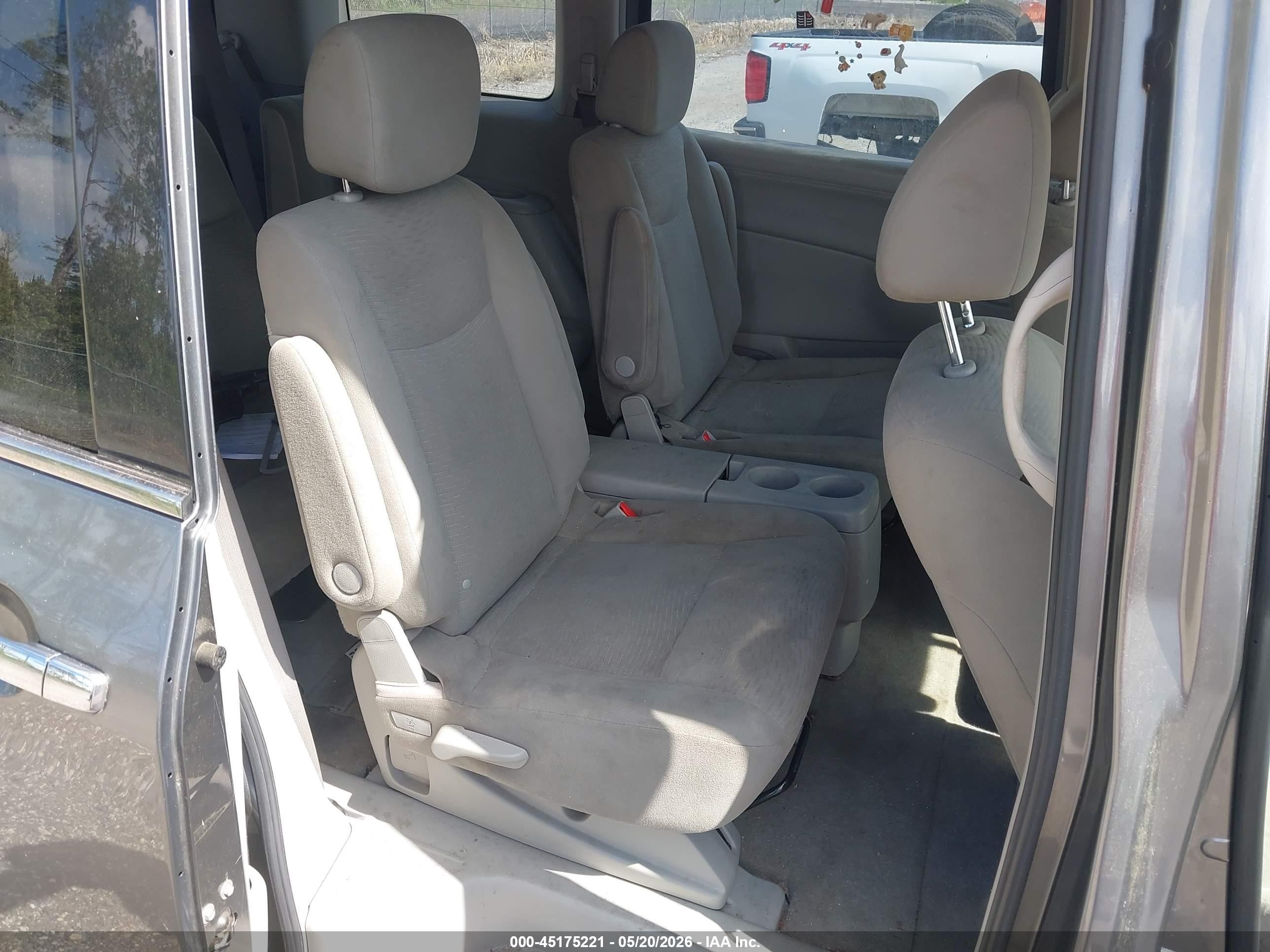 2015 Nissan Quest S Gray vin: JN8AE2KP3F9134084