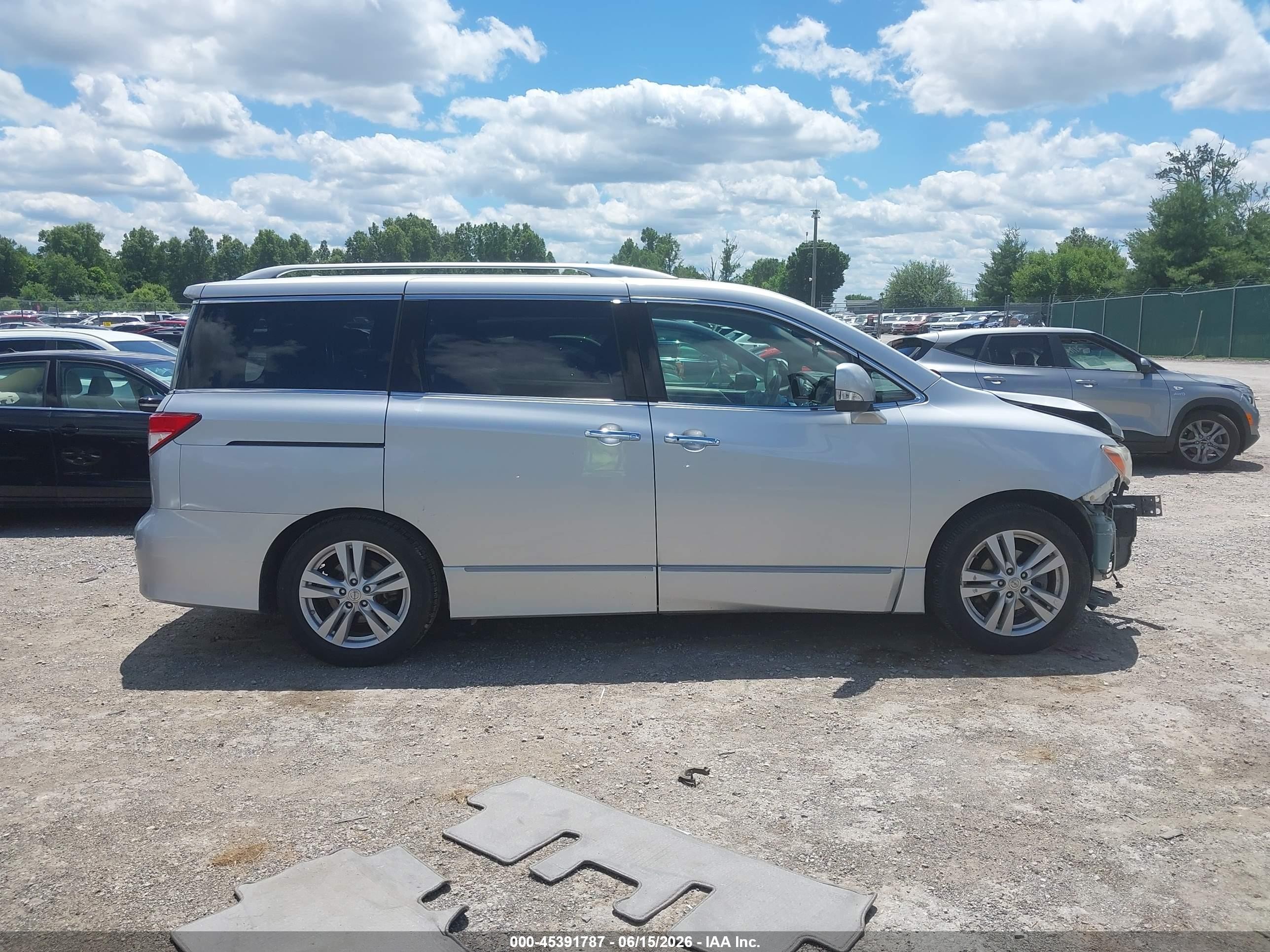 2011 Nissan Quest Le Серебряный vin: JN8AE2KP4B9005751