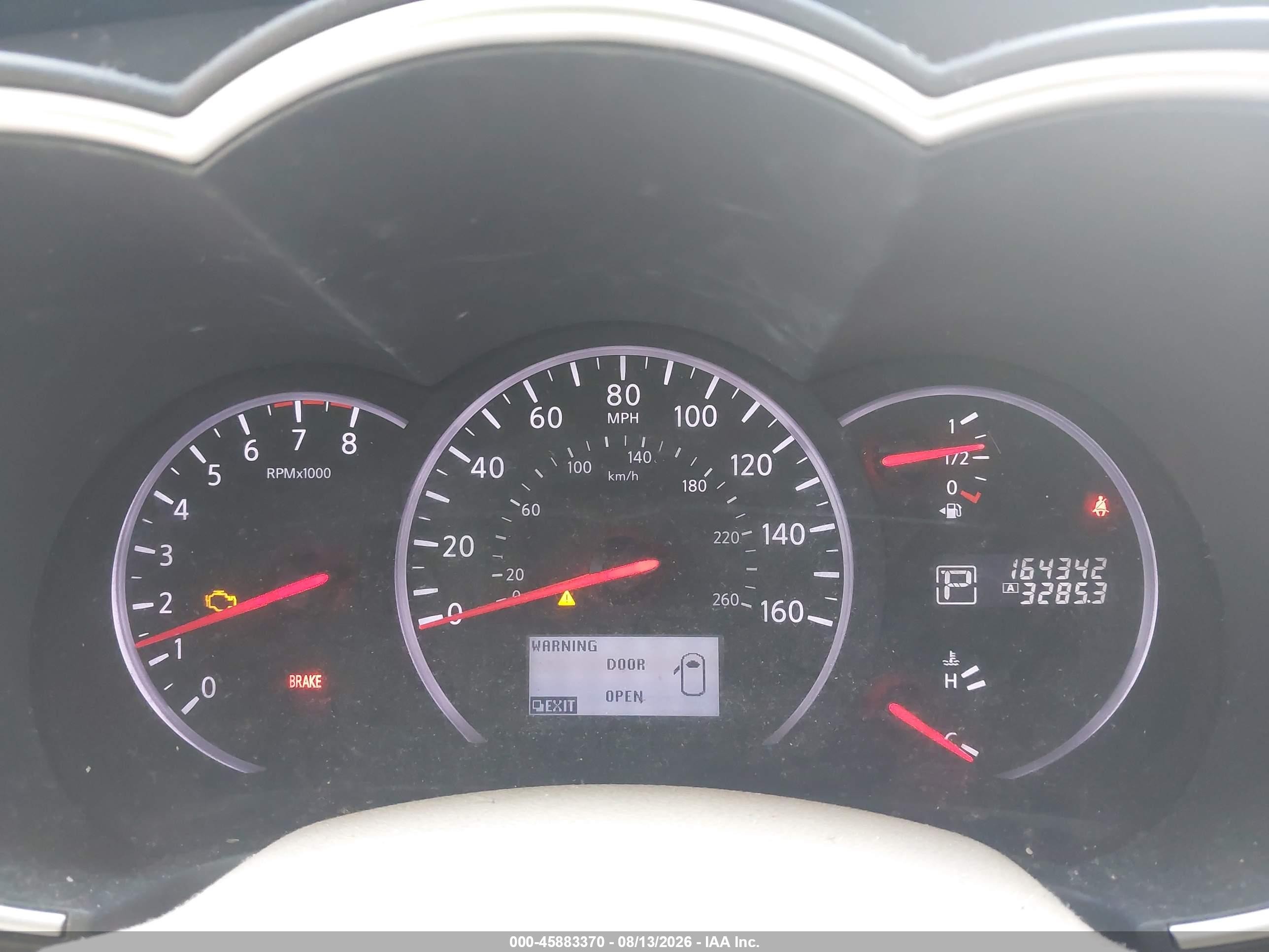 2013 Nissan Quest Le Белый vin: JN8AE2KP4D9060655