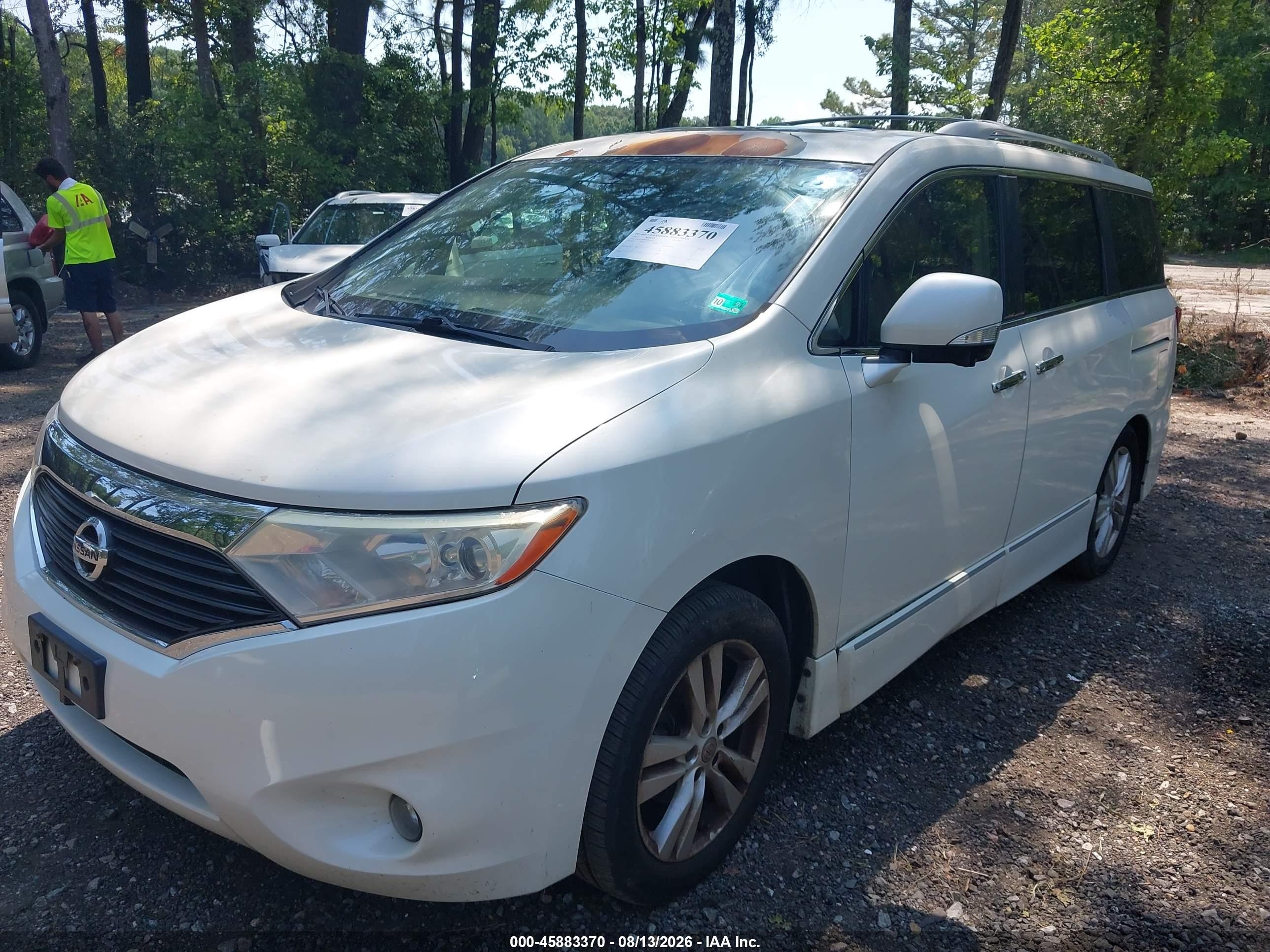 2013 Nissan Quest Le Белый vin: JN8AE2KP4D9060655