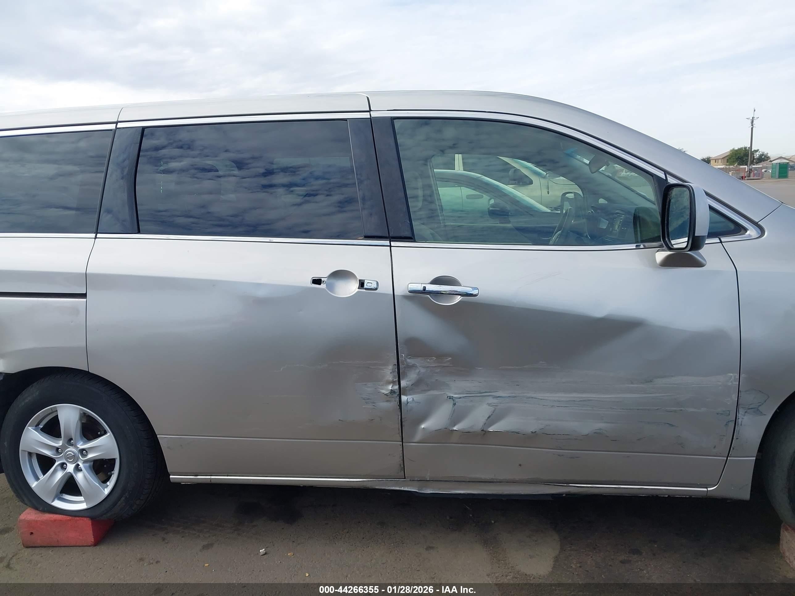 2013 Nissan Quest Sv Серый vin: JN8AE2KP5D9063810