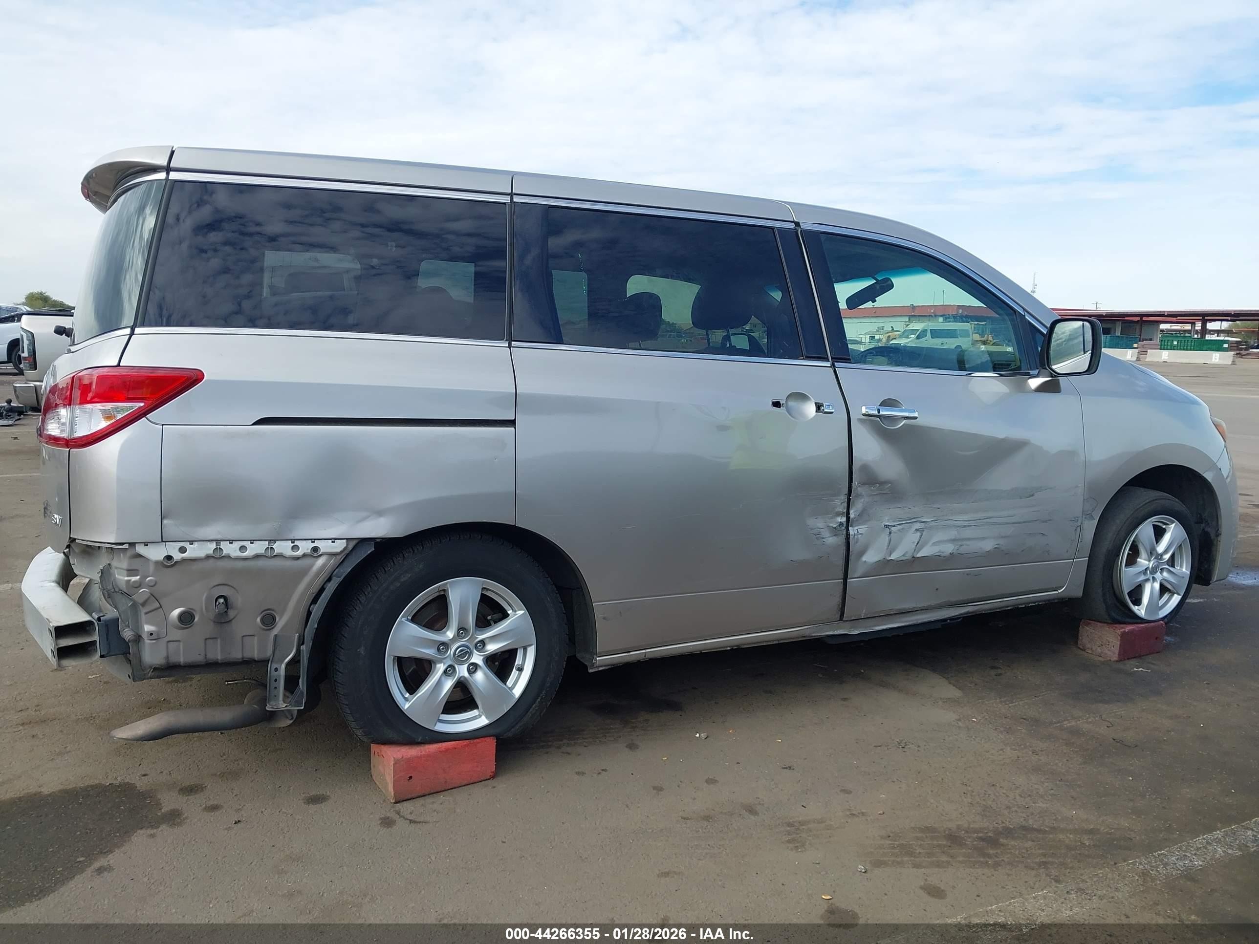2013 Nissan Quest Sv Серый vin: JN8AE2KP5D9063810