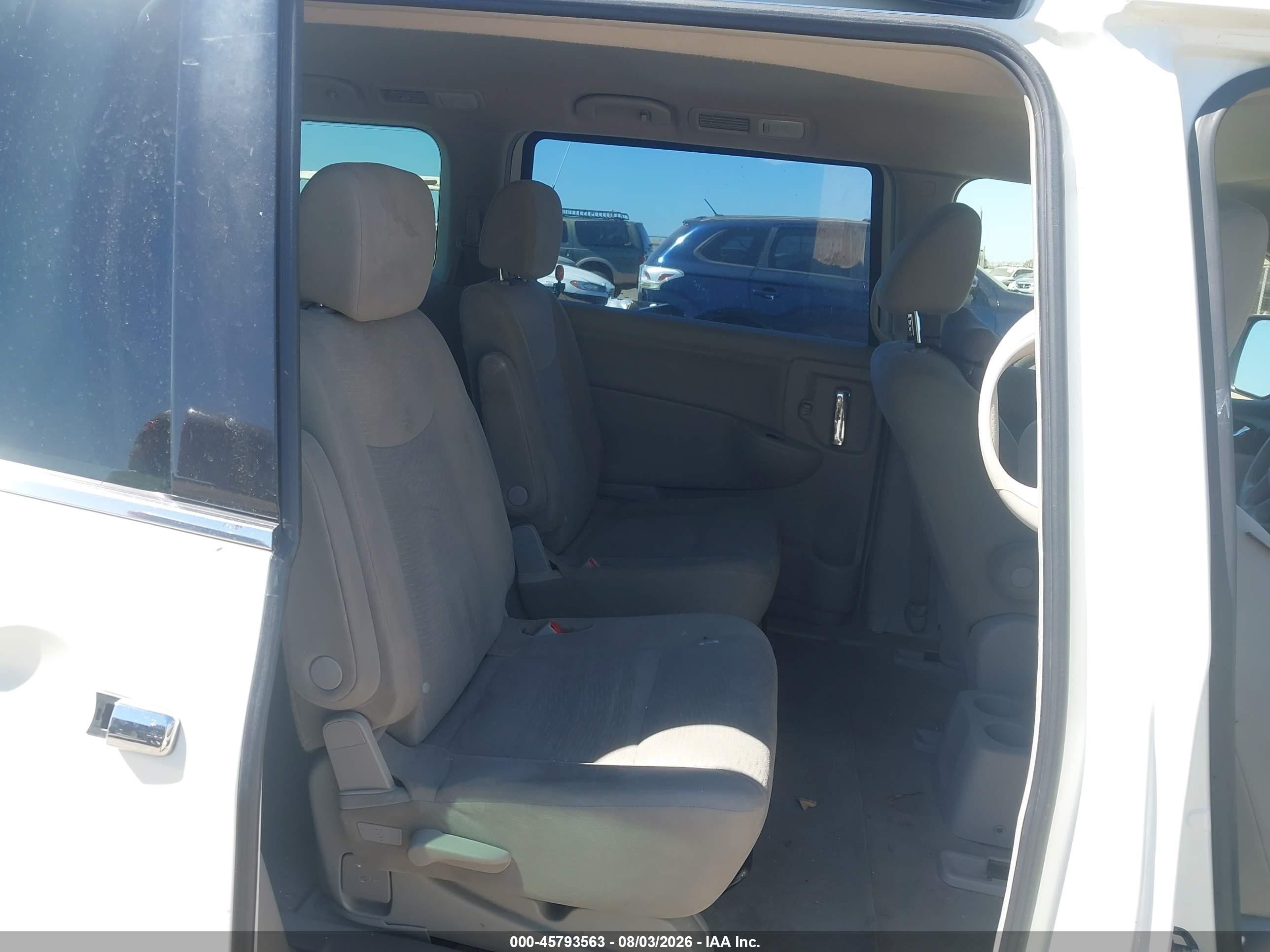 2014 Nissan Quest S White vin: JN8AE2KP5E9105426