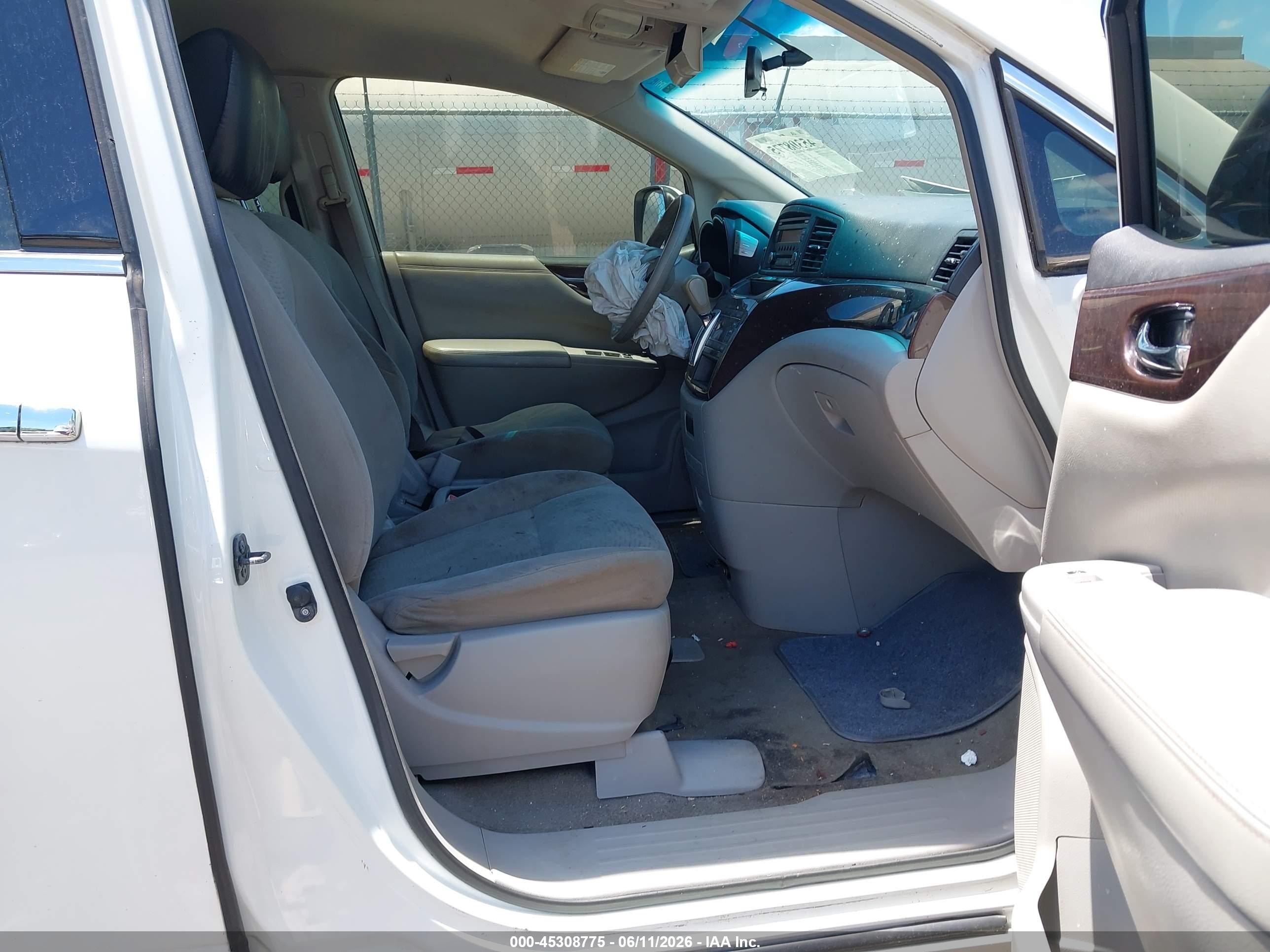 2015 Nissan Quest S White vin: JN8AE2KP5F9132868