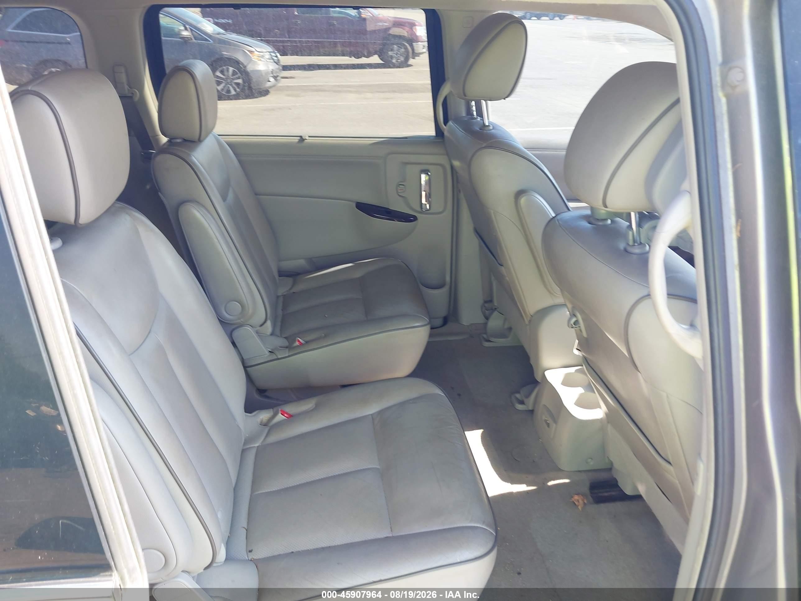 2012 Nissan Quest Le Gray vin: JN8AE2KP6C9035853