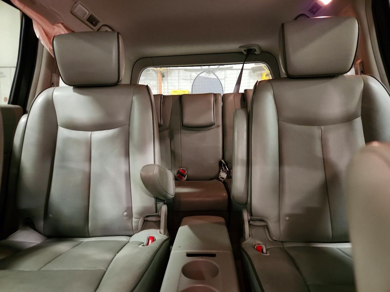 2014 Nissan Quest 3.5 Sv White vin: JN8AE2KP6E9105192
