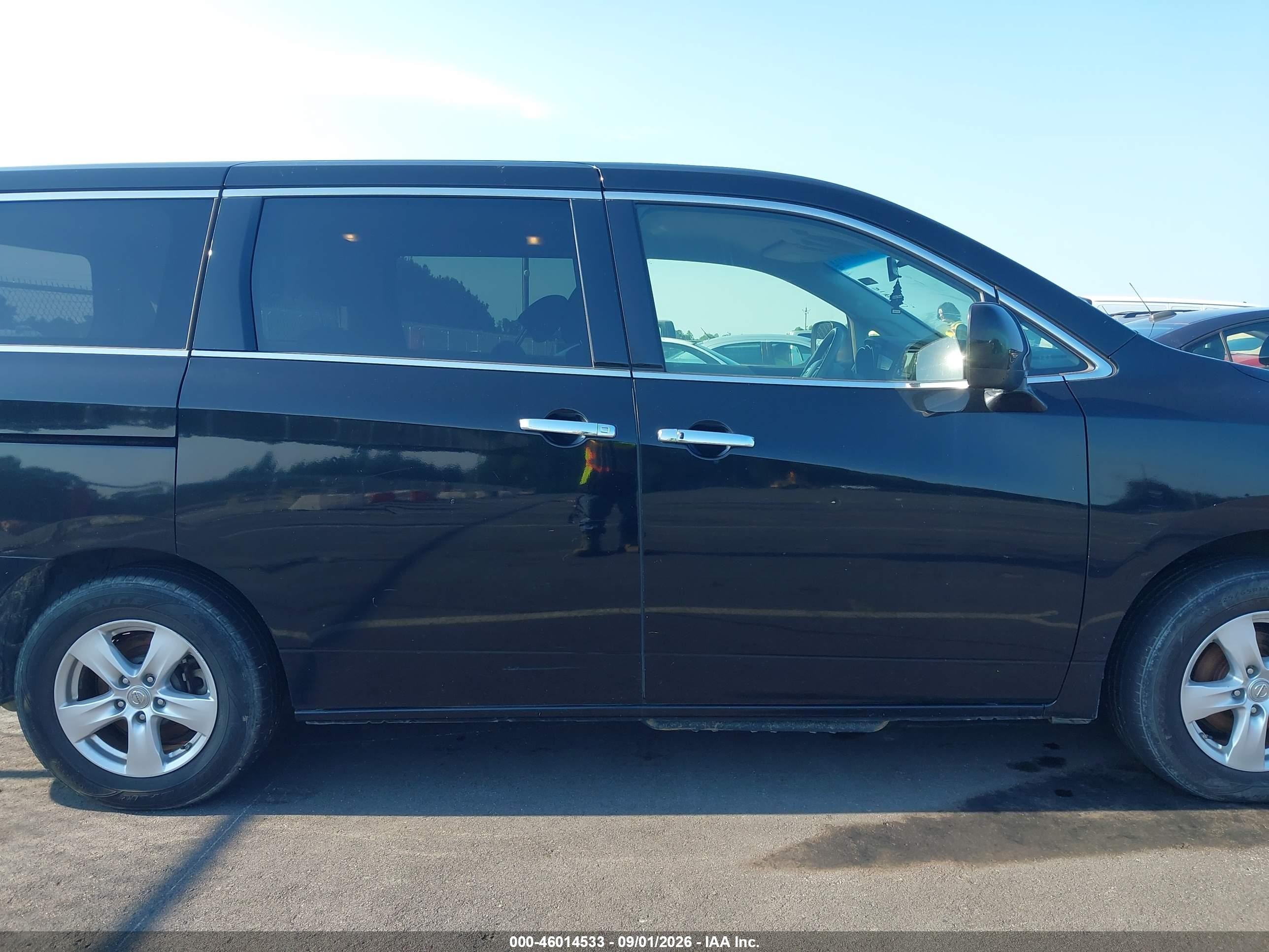 2015 Nissan Quest Platinum/s/sl/sv Burgundy vin: JN8AE2KP6F9126318