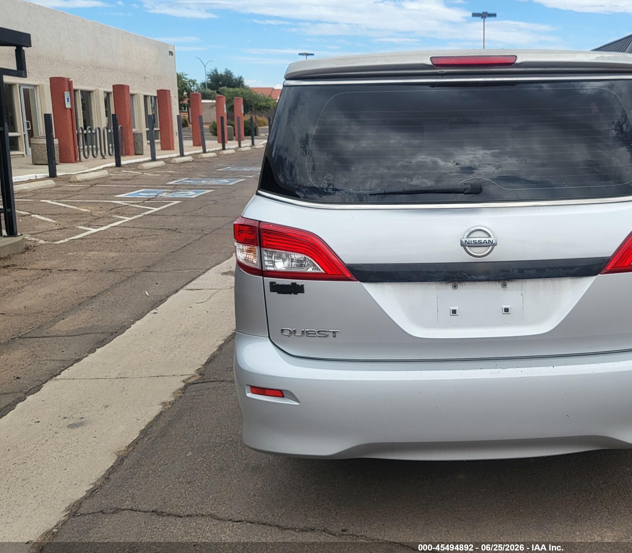 2015 Nissan Quest S Silver vin: JN8AE2KP6F9126500