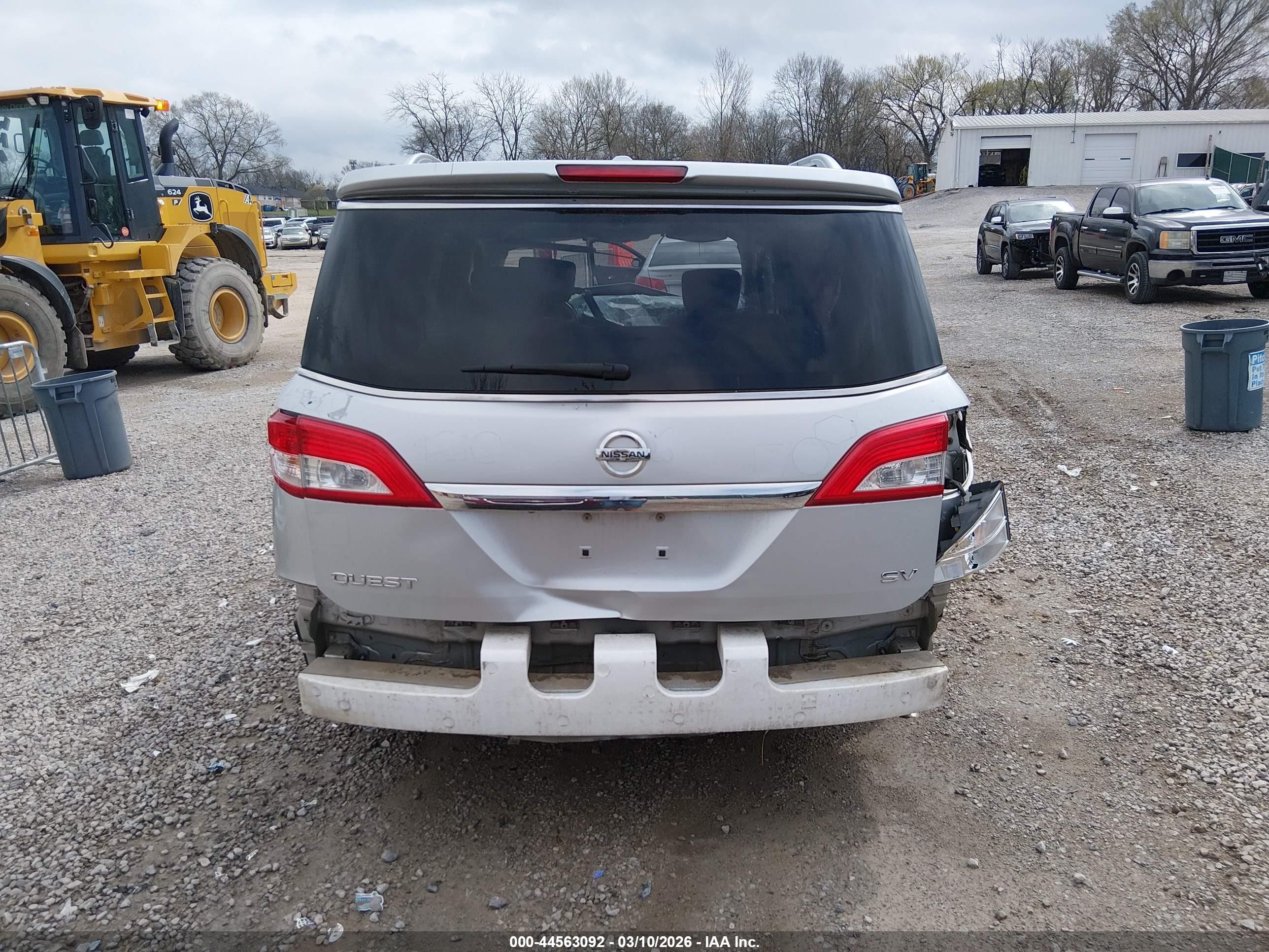 2015 Nissan Quest Sv Silver vin: JN8AE2KP6F9128652