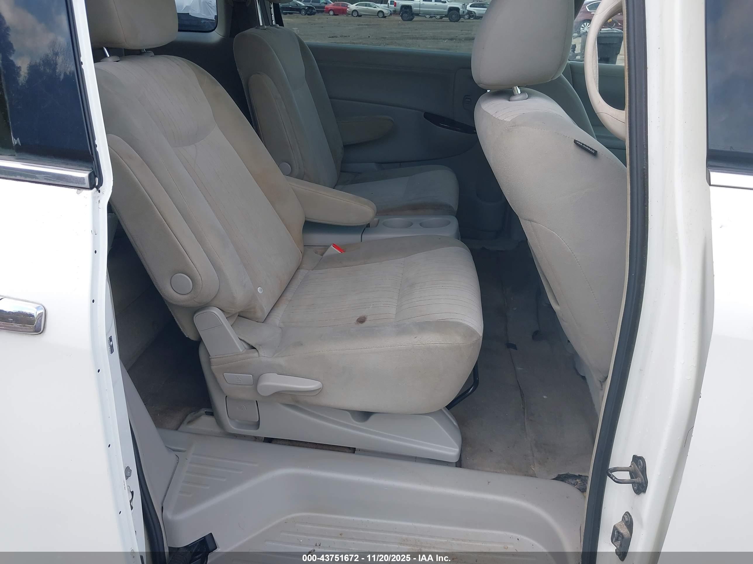 2012 Nissan Quest S White vin: JN8AE2KP7C9038969