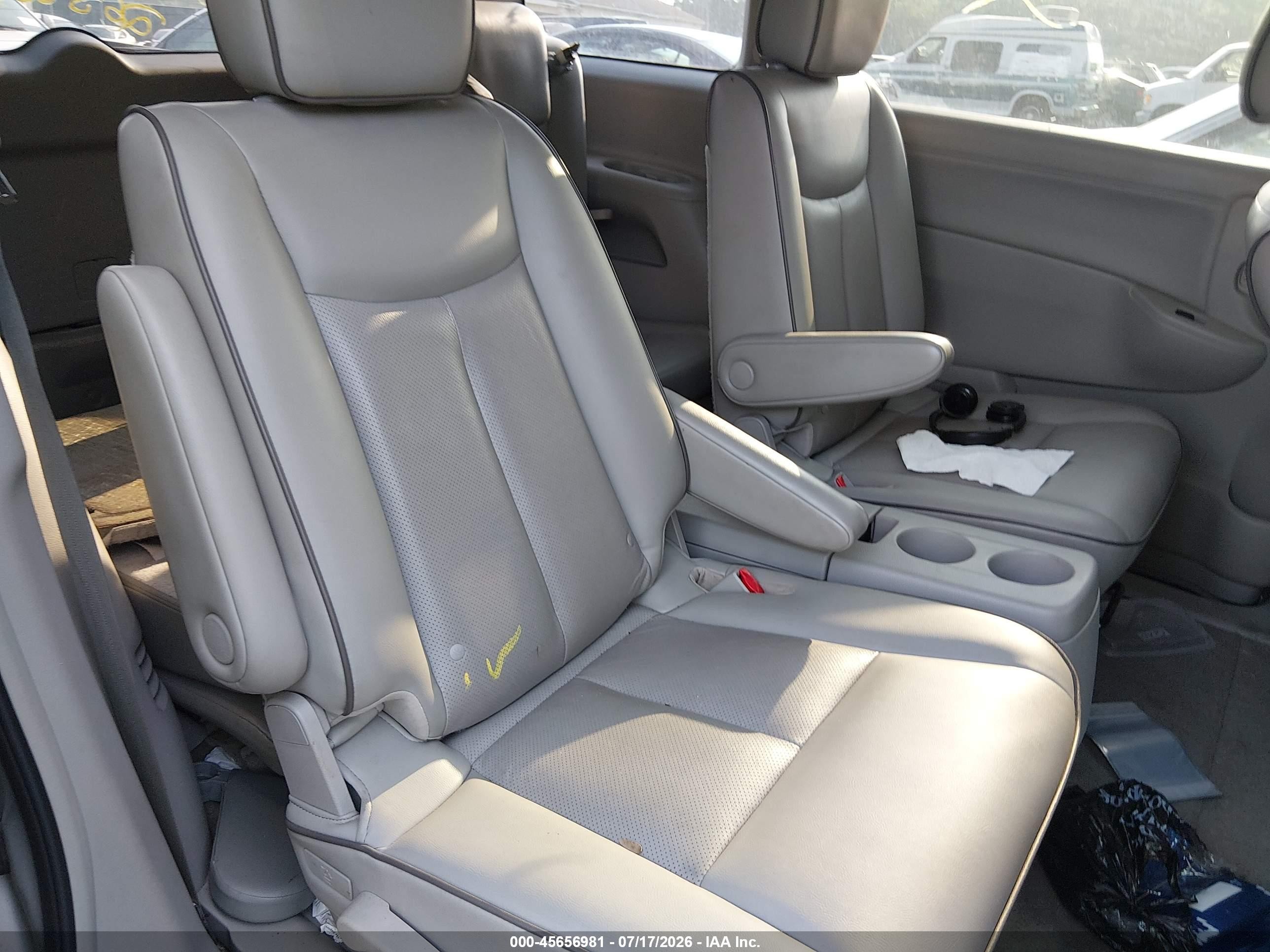 2015 Nissan Quest Sl Серый vin: JN8AE2KP7F9134475