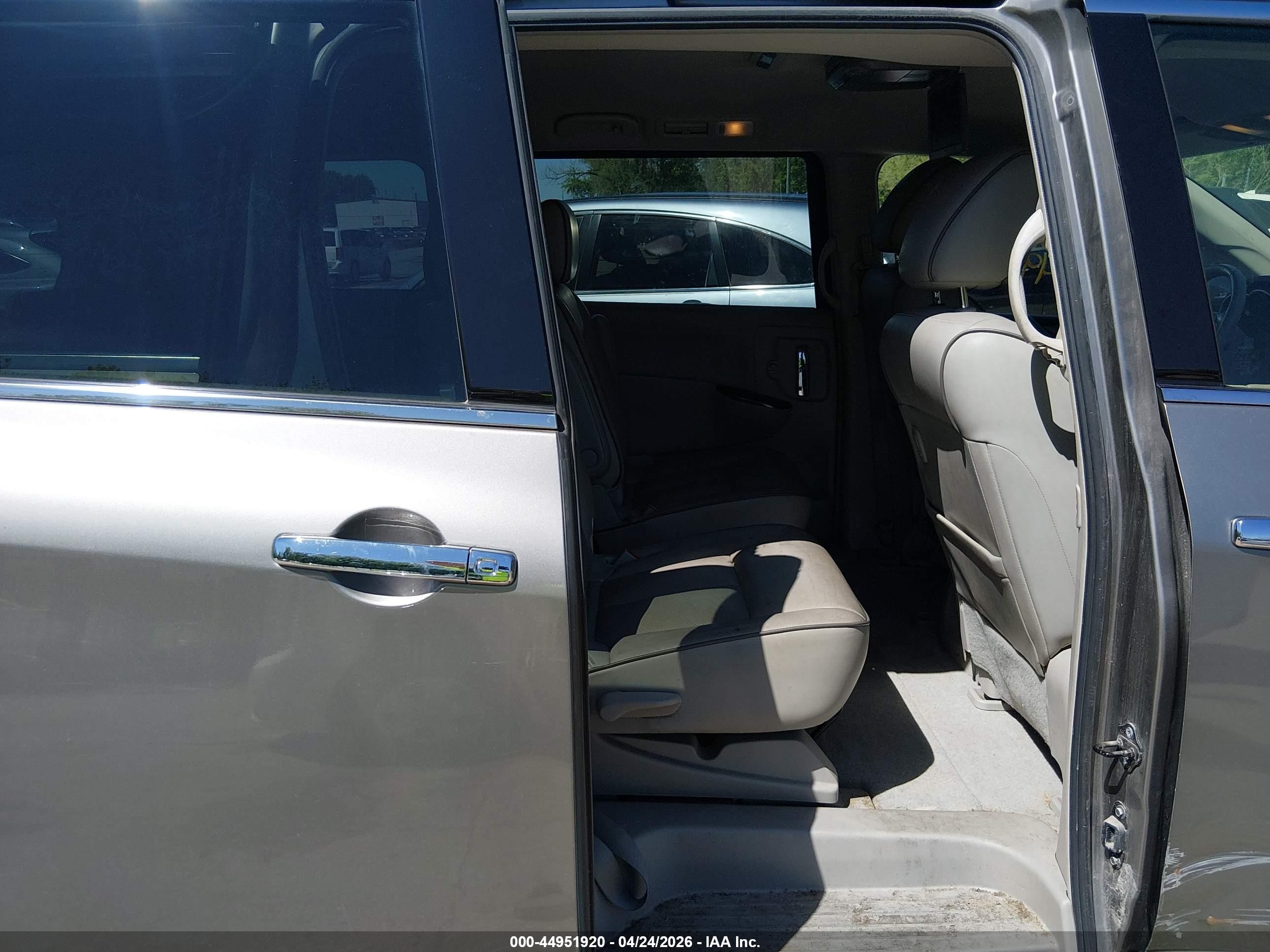 2013 Nissan Quest Sl Beige vin: JN8AE2KP8D9064692