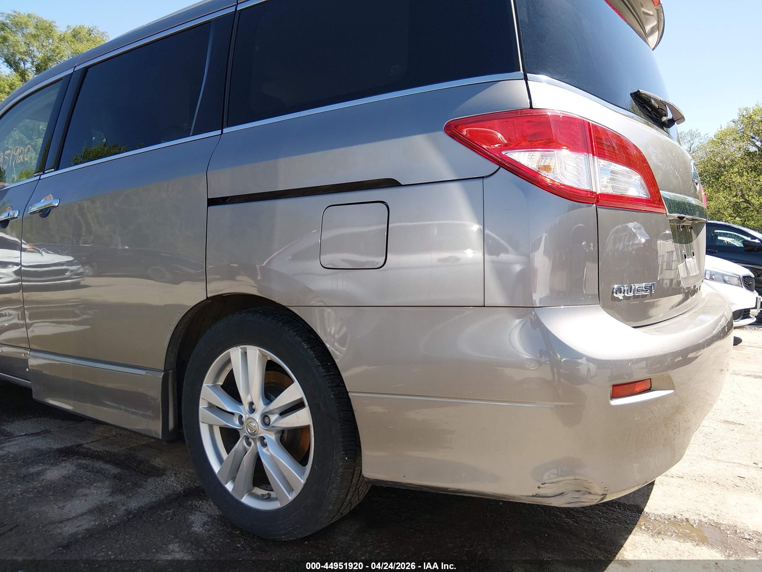 2013 Nissan Quest Sl Beige vin: JN8AE2KP8D9064692