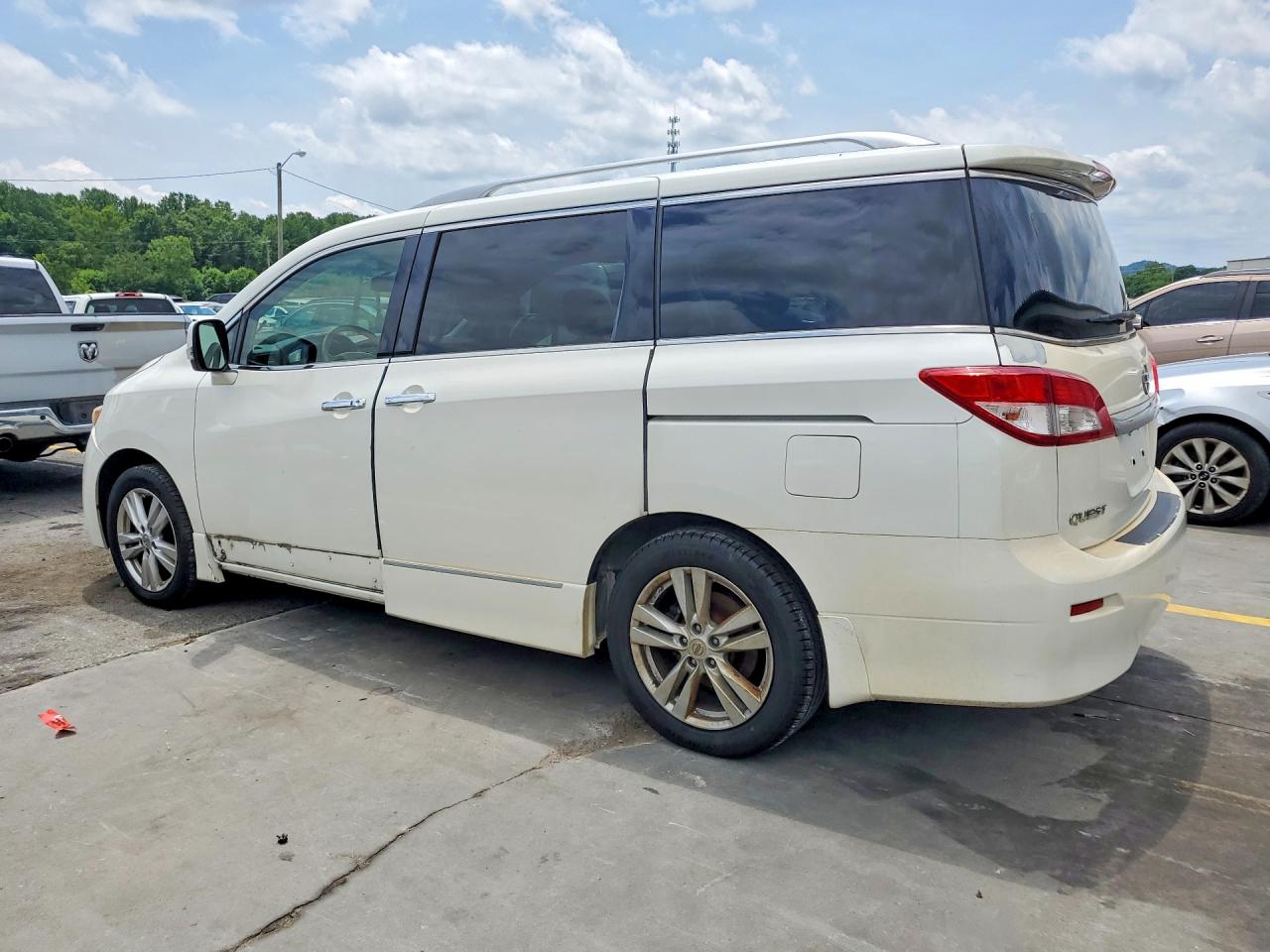 2014 Nissan Quest 3.5 Sl Cream vin: JN8AE2KP8E9102195