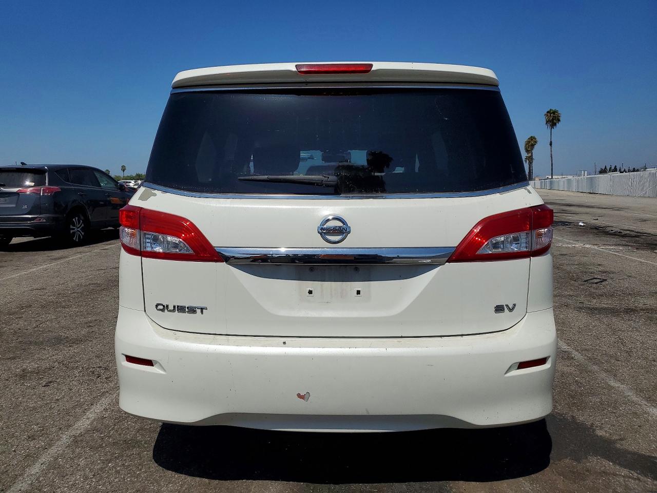 2014 Nissan Quest 3.5 Sv White vin: JN8AE2KP8E9108384