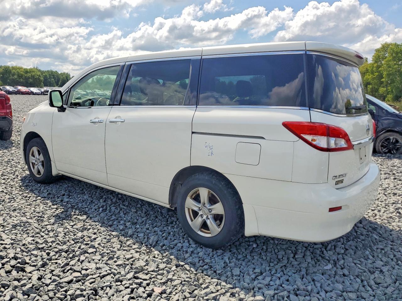 2015 Nissan Quest 3.5 Sv White vin: JN8AE2KP8F9131620