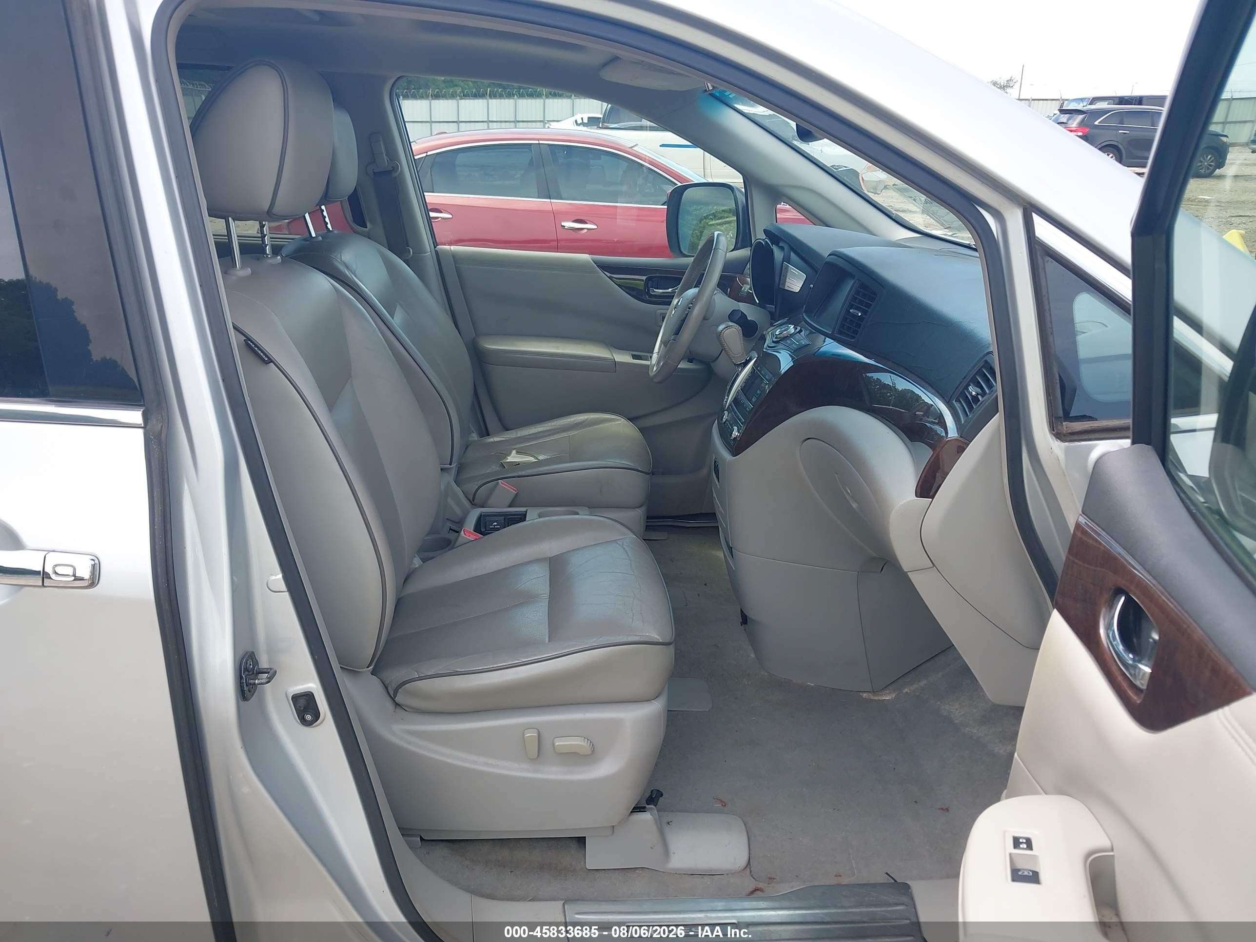 2011 Nissan Quest Le Silver vin: JN8AE2KP9B9011948