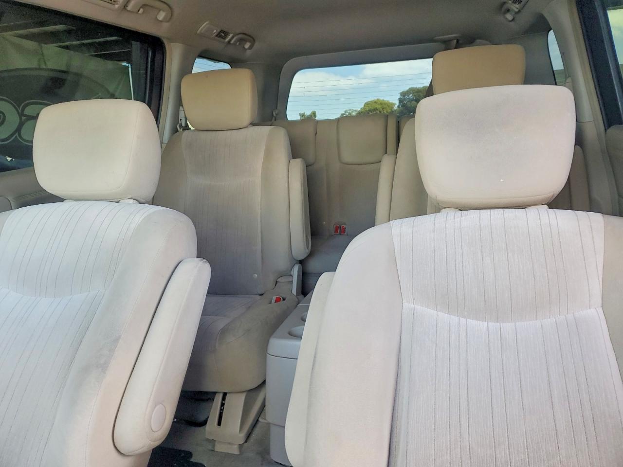 2011 Nissan Quest S/sv/sl/le Silver vin: JN8AE2KP9B9012002