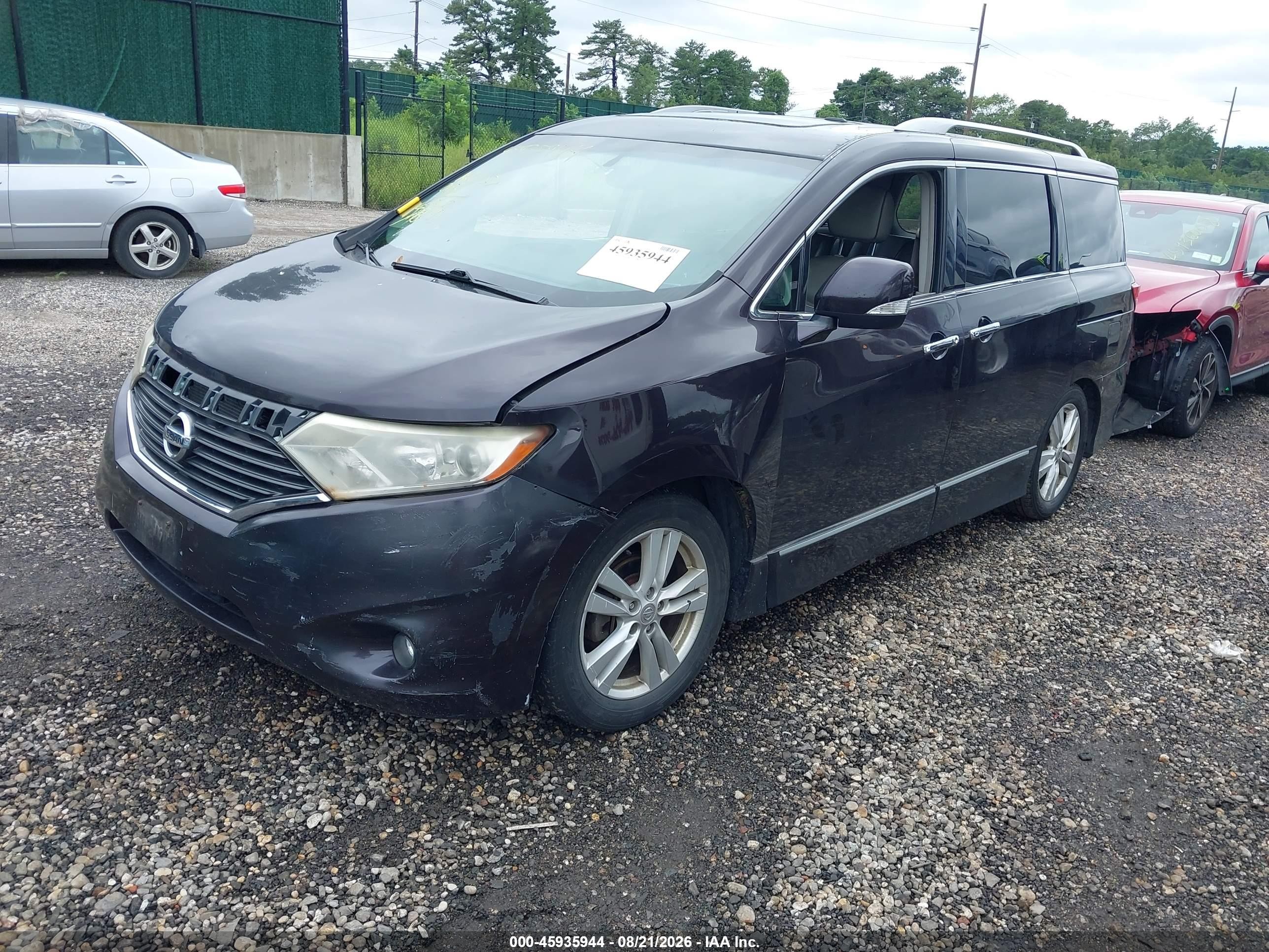2011 Nissan Quest Le Purple vin: JN8AE2KPXB9010873
