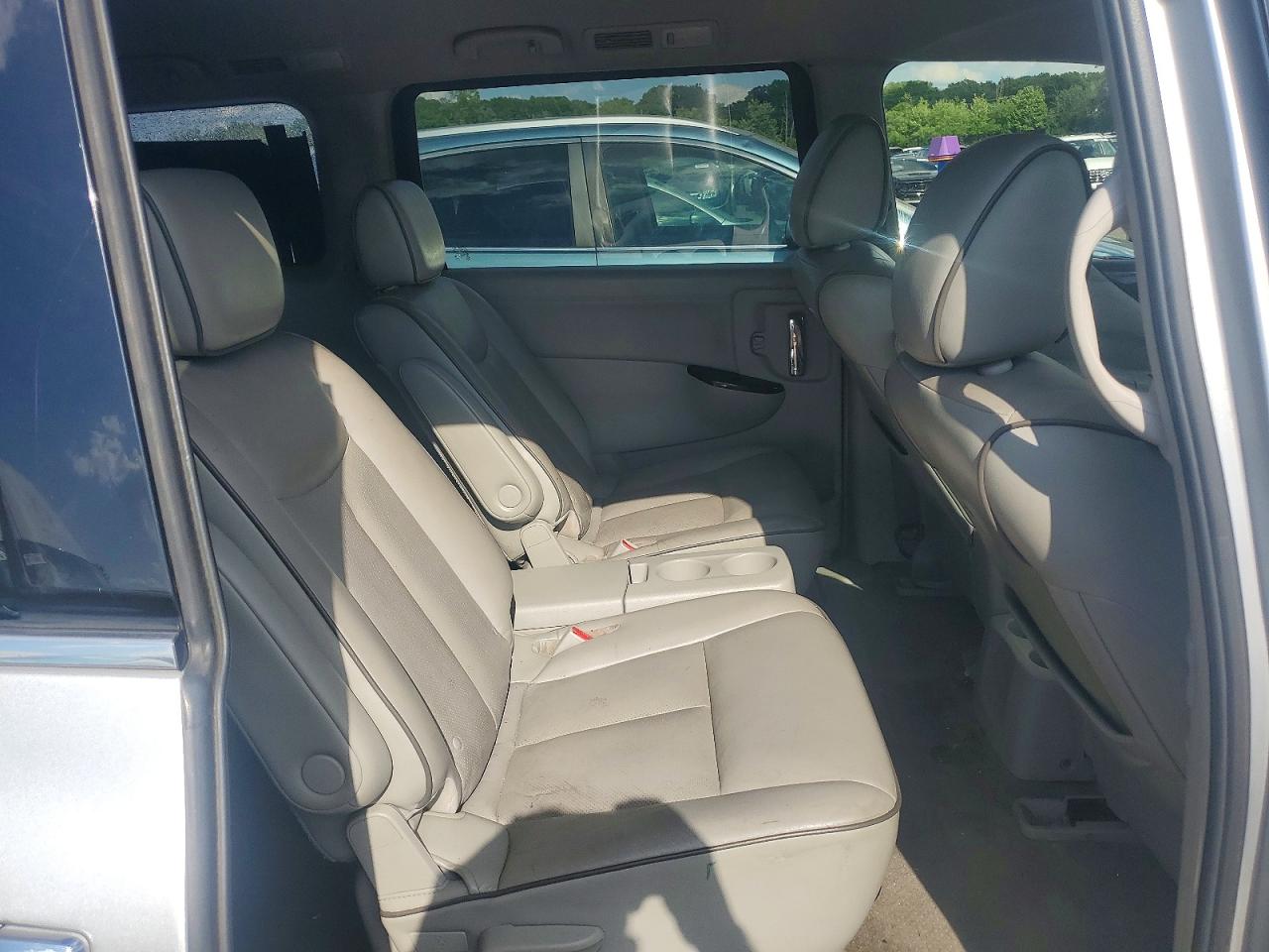 2013 Nissan Quest 3.5 S Серый vin: JN8AE2KPXD9065892