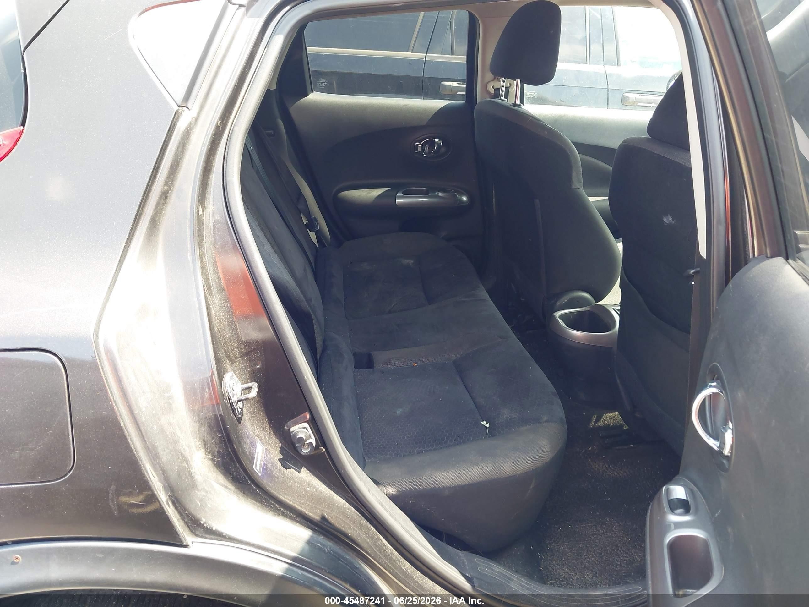 2011 Nissan Juke Sv Black vin: JN8AF5MR0BT004225