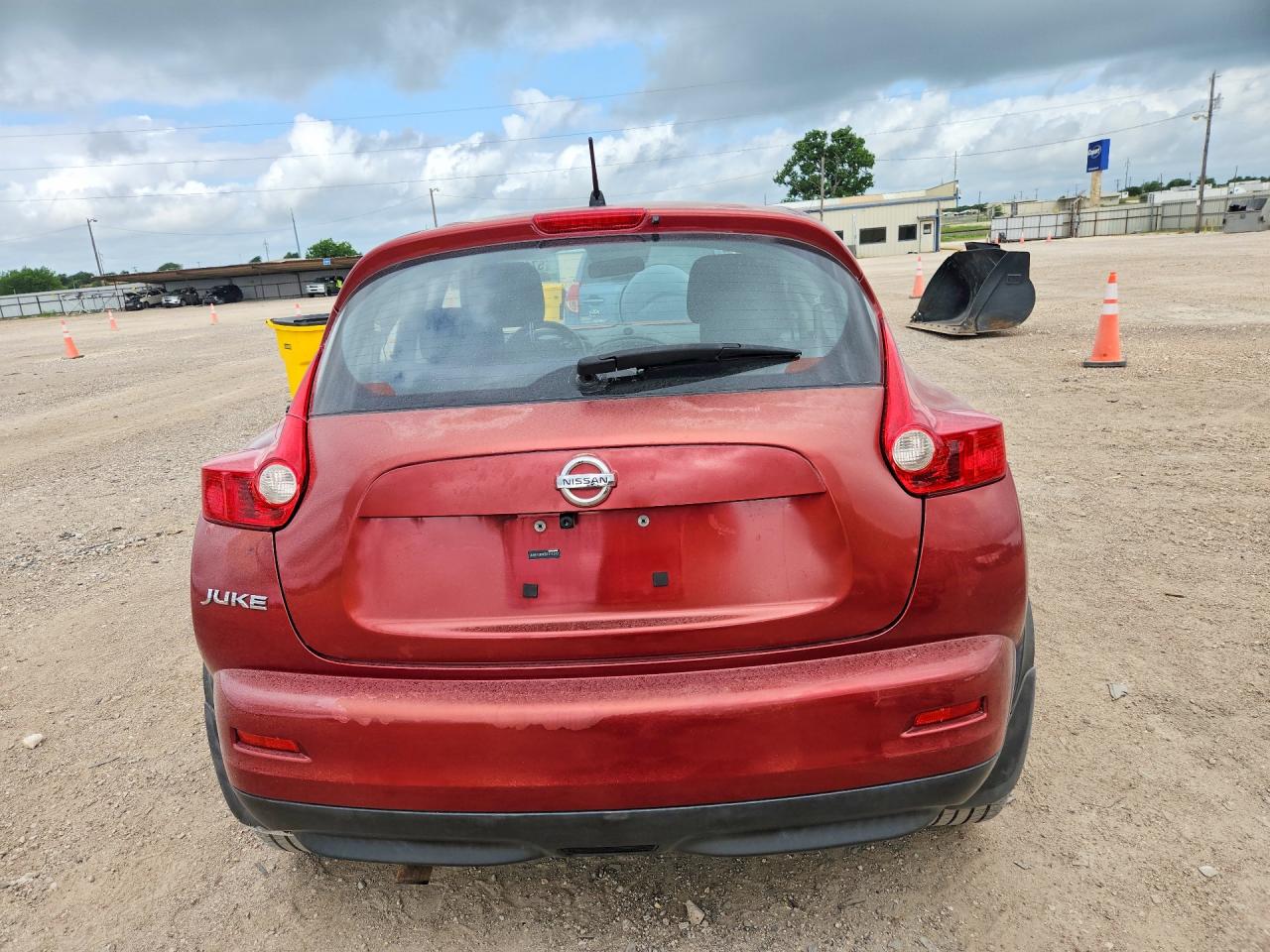 2011 Nissan Juke S Red vin: JN8AF5MR0BT015242