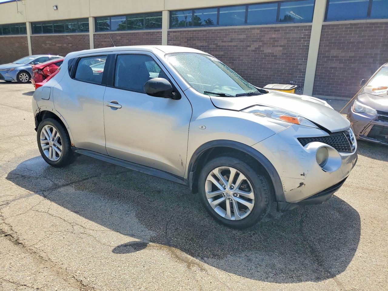 2011 Nissan Juke S Gray vin: JN8AF5MR0BT017069