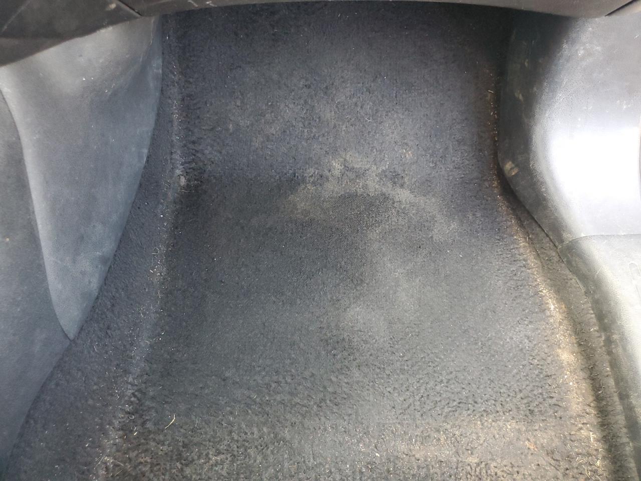 2011 Nissan Juke S Gray vin: JN8AF5MR0BT017069 Damage: Right Front Carpet, Stained, Permanent
