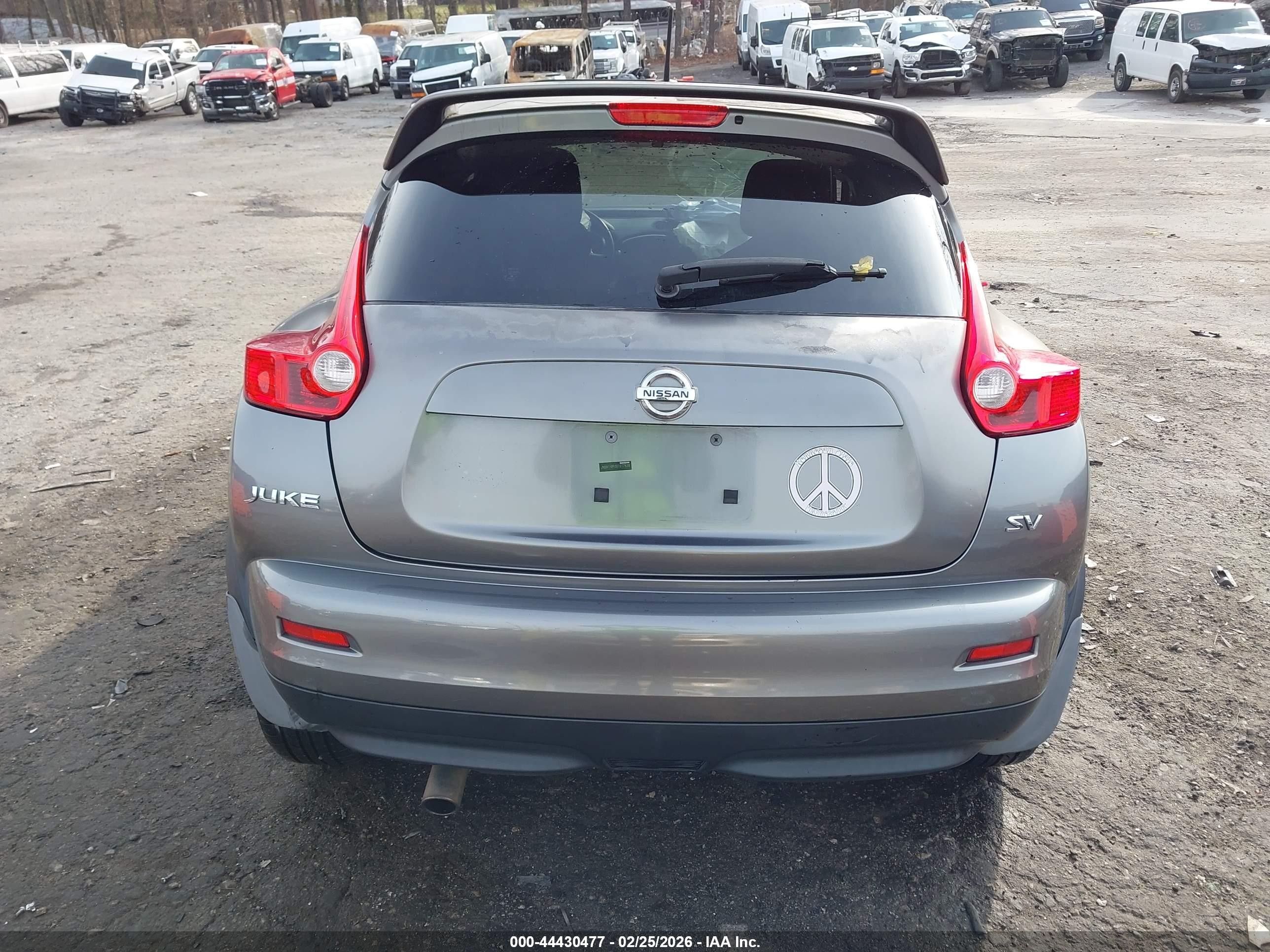 2011 Nissan Juke Sv Gray vin: JN8AF5MR0BT017539