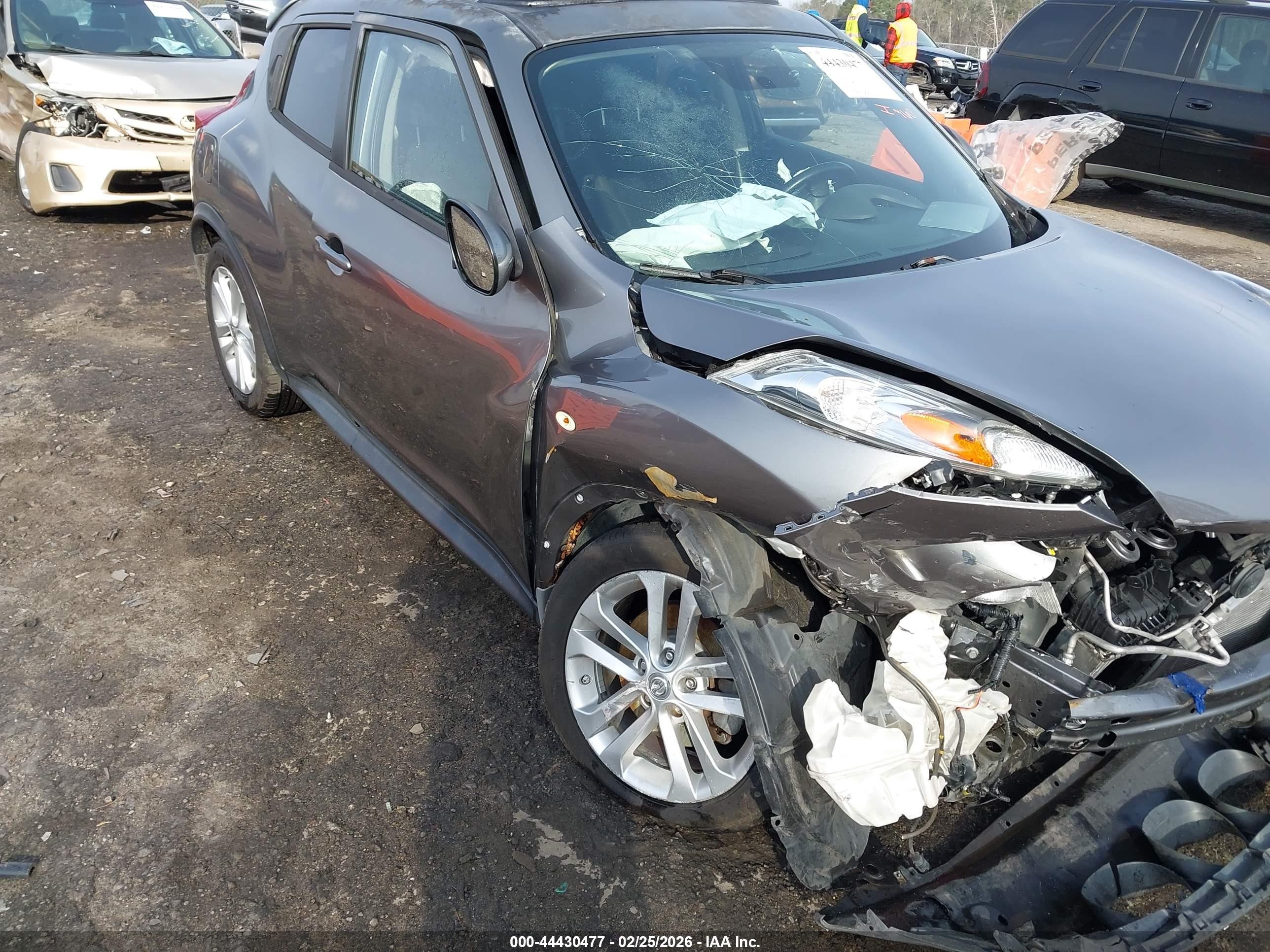 2011 Nissan Juke Sv Gray vin: JN8AF5MR0BT017539