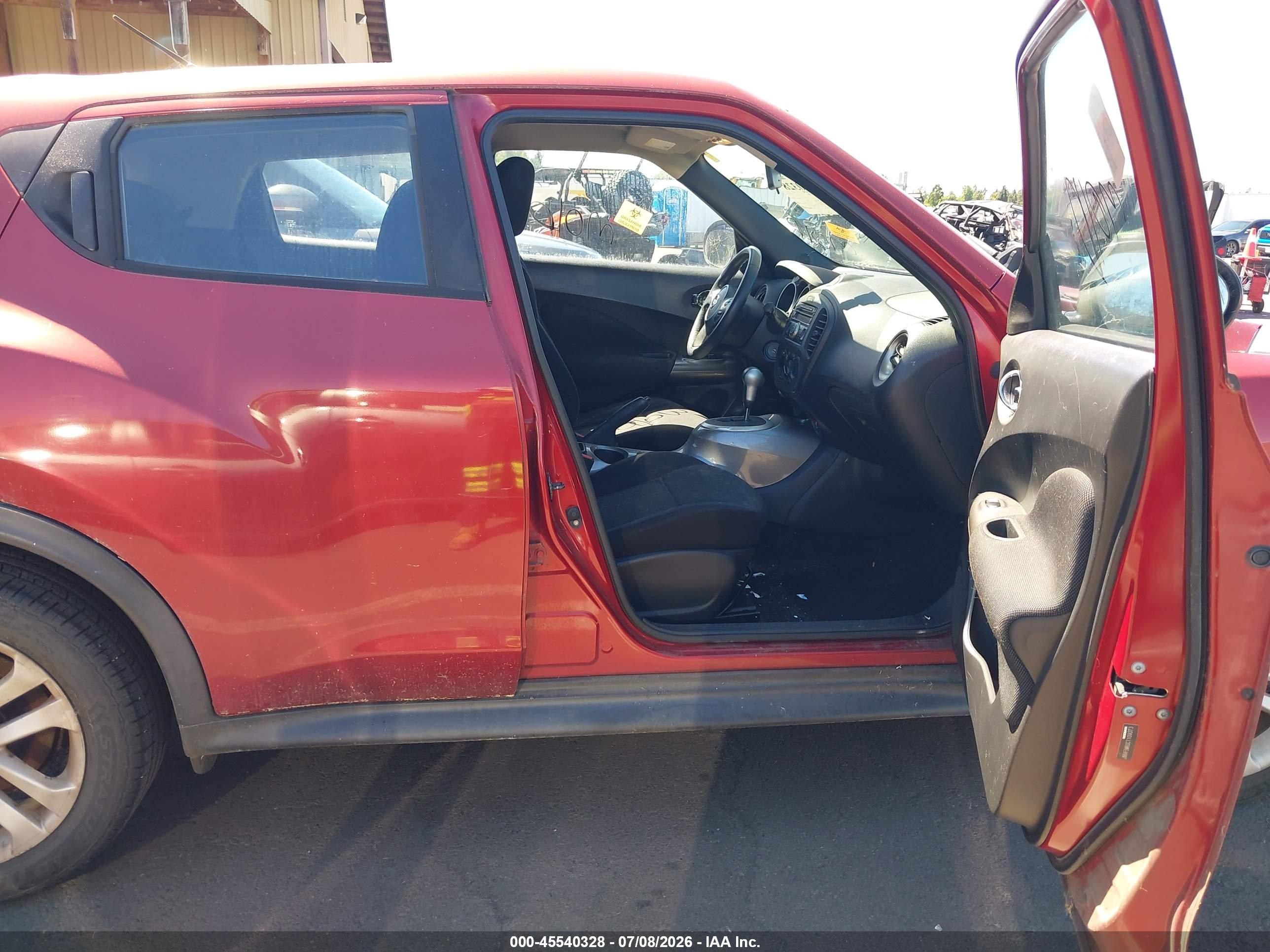 2012 Nissan Juke S Red vin: JN8AF5MR0CT109073