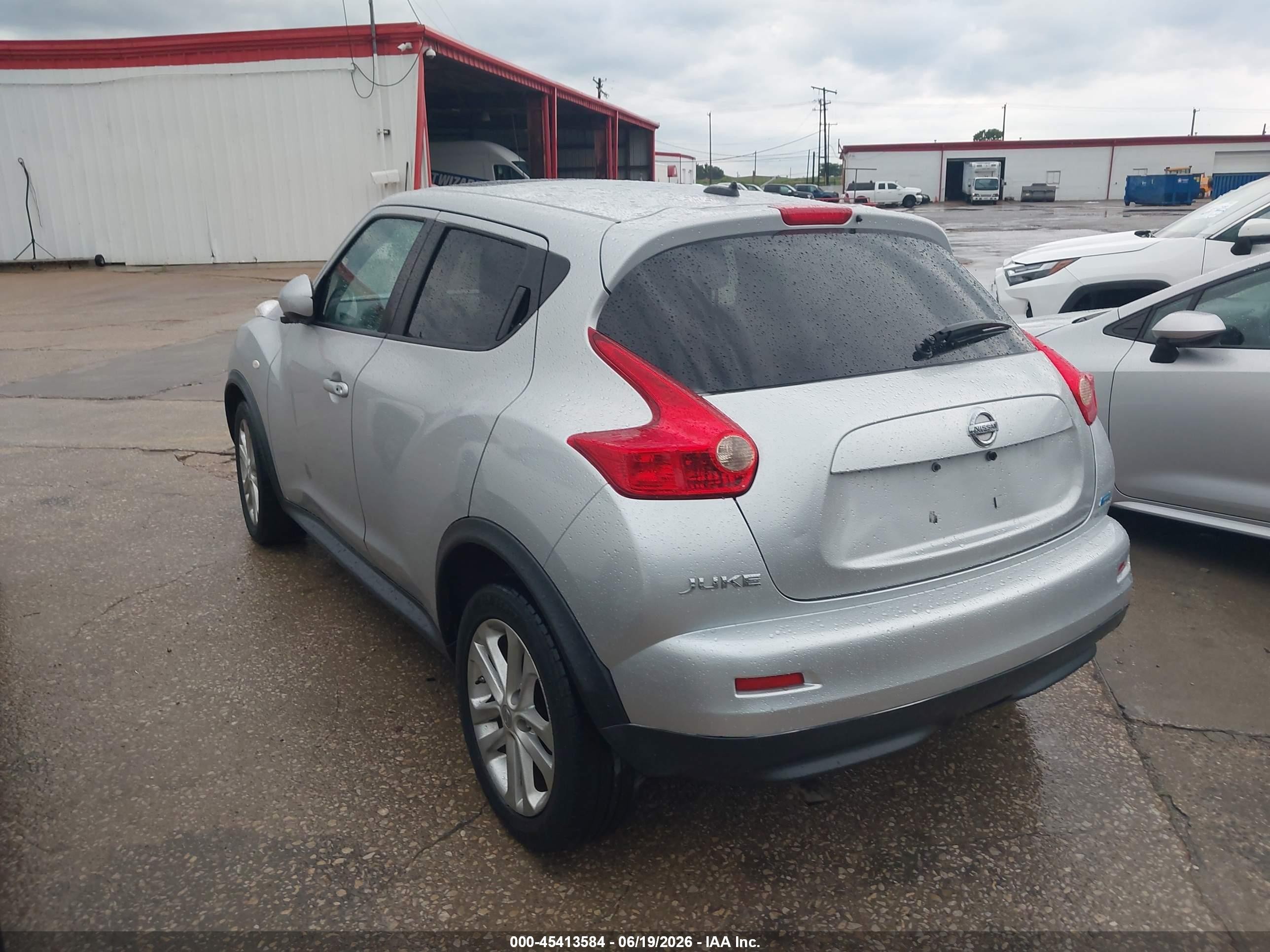 2013 Nissan Juke Sv Silver vin: JN8AF5MR0DT205643