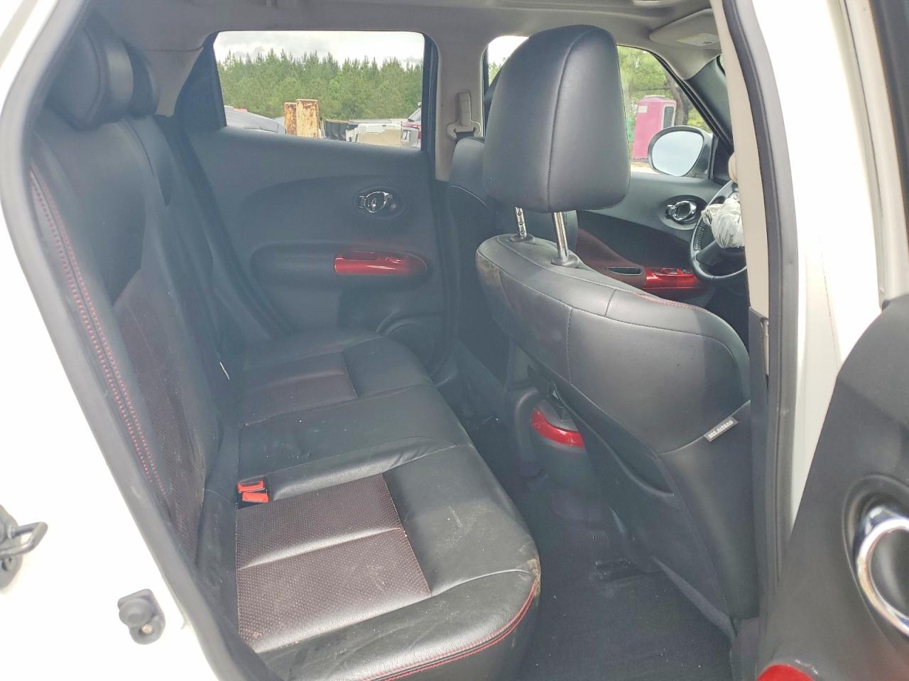2013 Nissan Juke S White vin: JN8AF5MR0DT211474