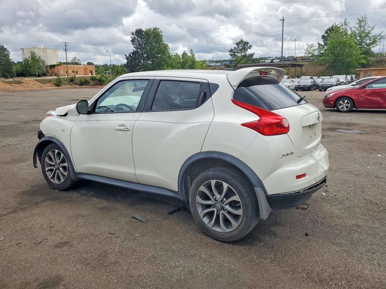 2013 Nissan Juke S White vin: JN8AF5MR0DT211474