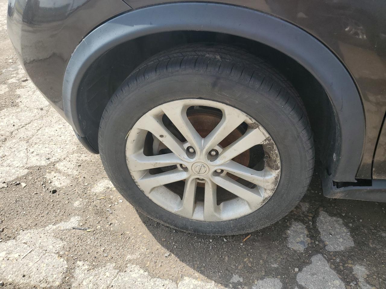 2013 Nissan Juke S Black vin: JN8AF5MR0DT218344 Damage: Left Front Wheel, Curb Rash, > 12 inches