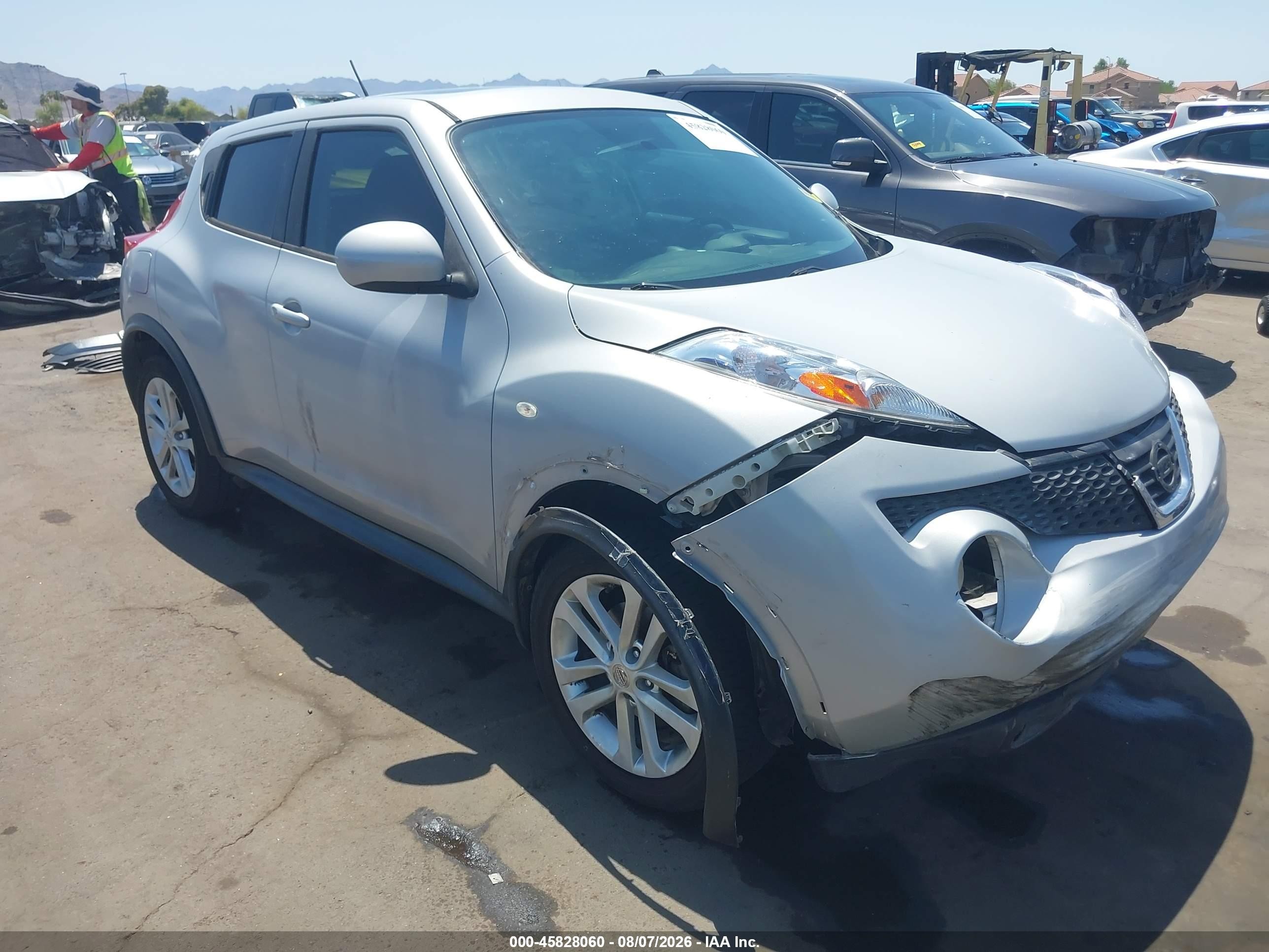 2014 Nissan Juke Sv Silver vin: JN8AF5MR0ET453182