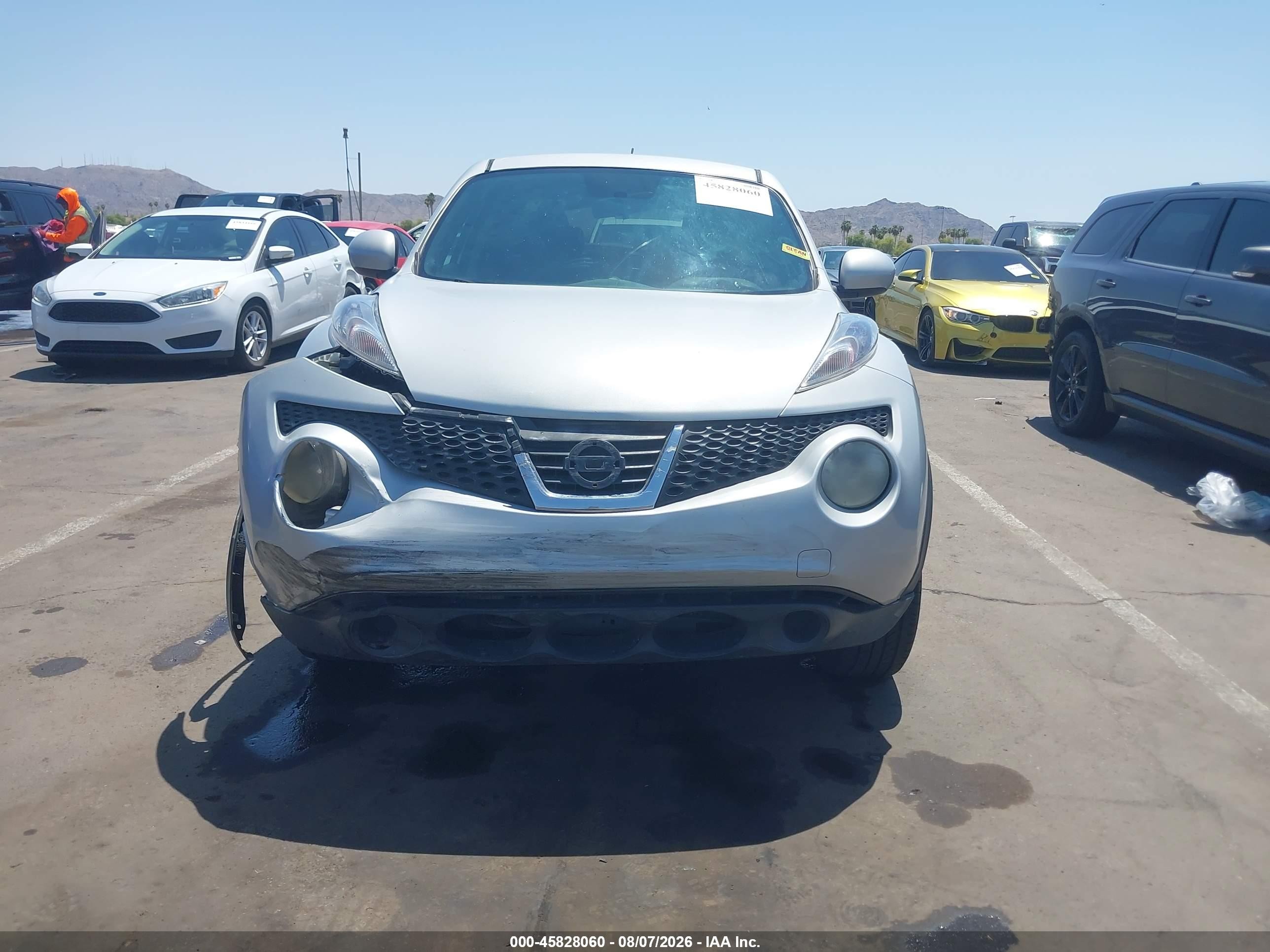 2014 Nissan Juke Sv Silver vin: JN8AF5MR0ET453182