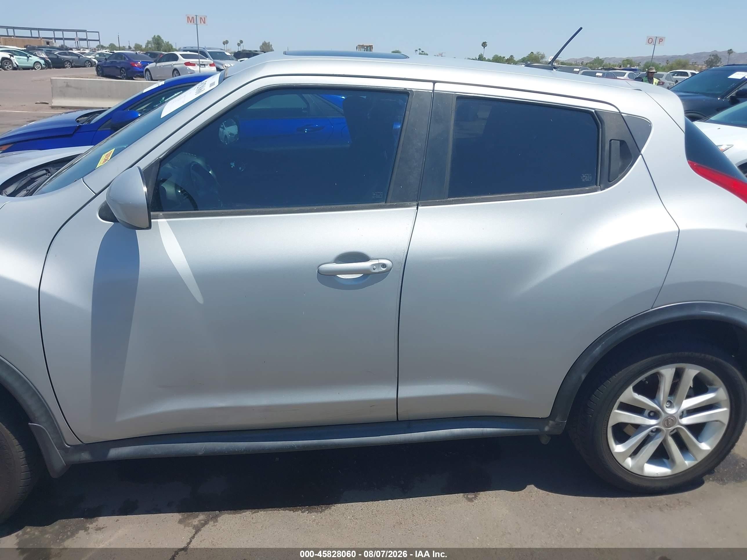 2014 Nissan Juke Sv Silver vin: JN8AF5MR0ET453182