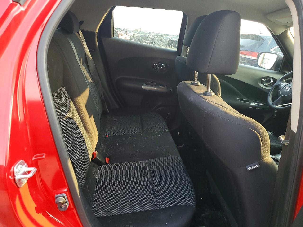 2015 Nissan Juke S Red vin: JN8AF5MR0FT502706